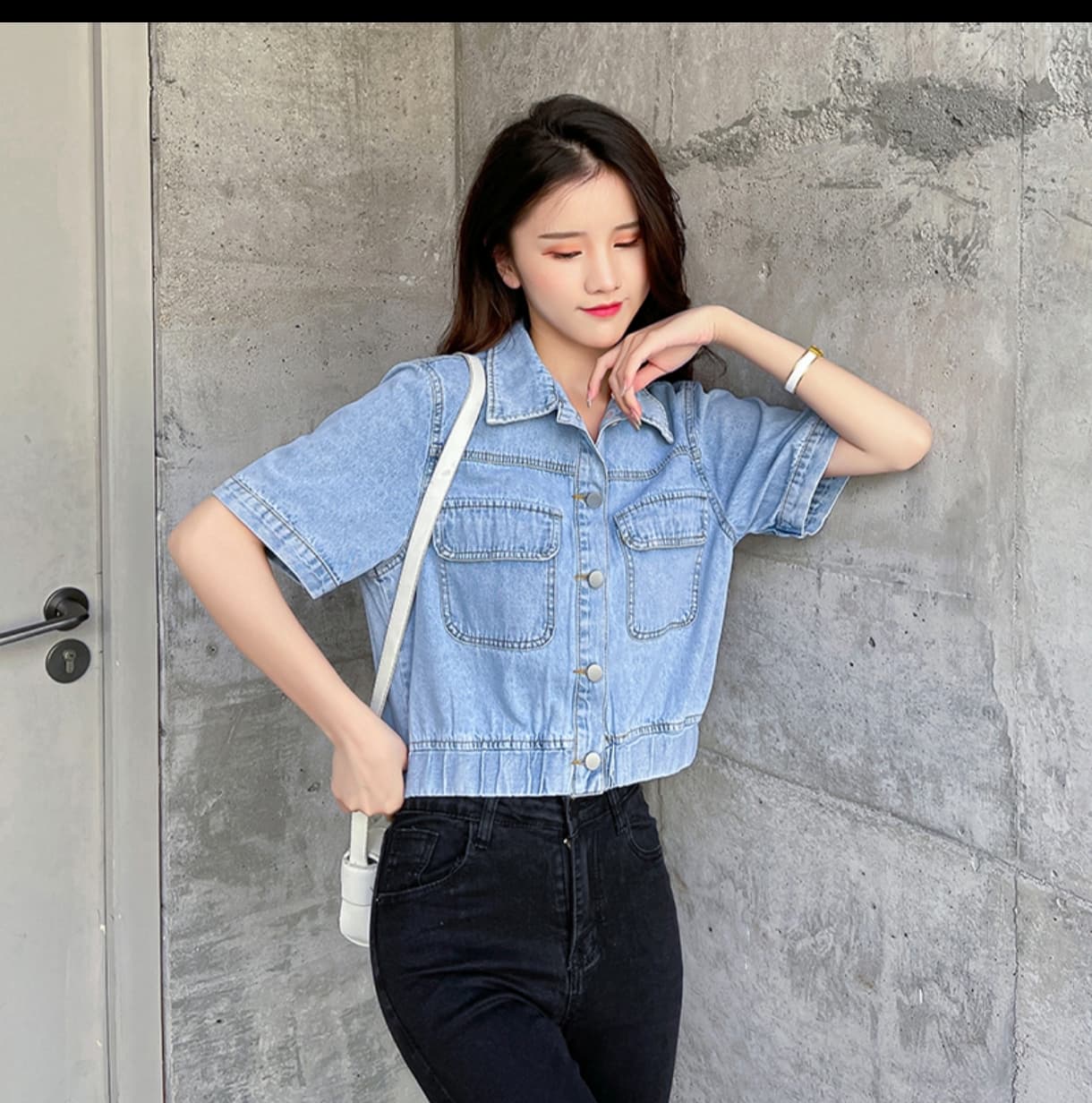 패션 참나무 늑골 바닥 진자 허리 수축 슬림해 보이는 대외 무역 품질 부드럽다 얇은 스타일 스택 착용 데님 반팔 맨위 얕은 깊이 둘 색상 상세 이미지 13