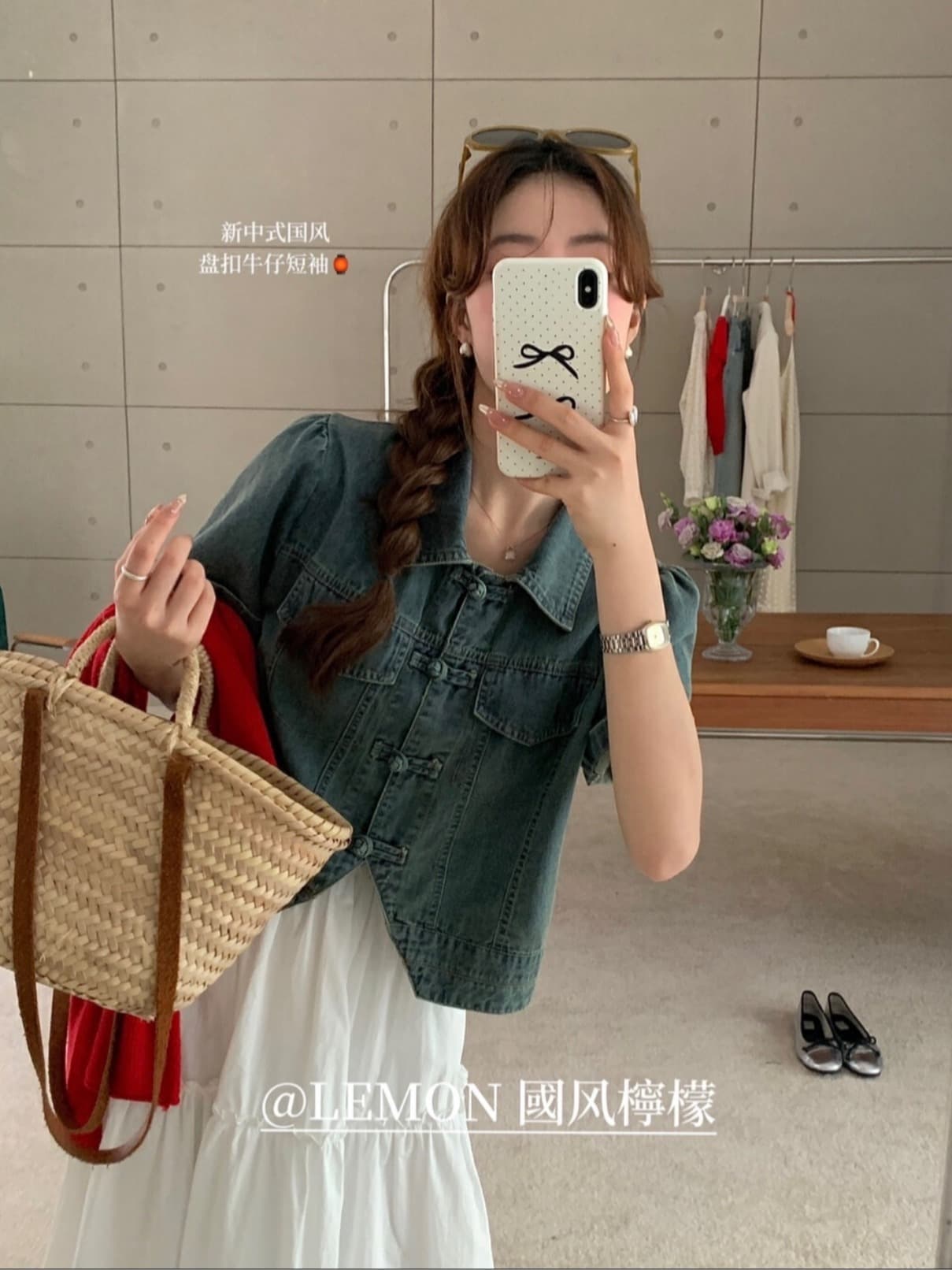 새로운 중식 거품 소매 단추 고급 디자인 몸매 가꾸기 슬림해 보이는 부드럽다 프로 피부 데님 반팔 맨위 얕은 깊이 둘 색상 이미지 3