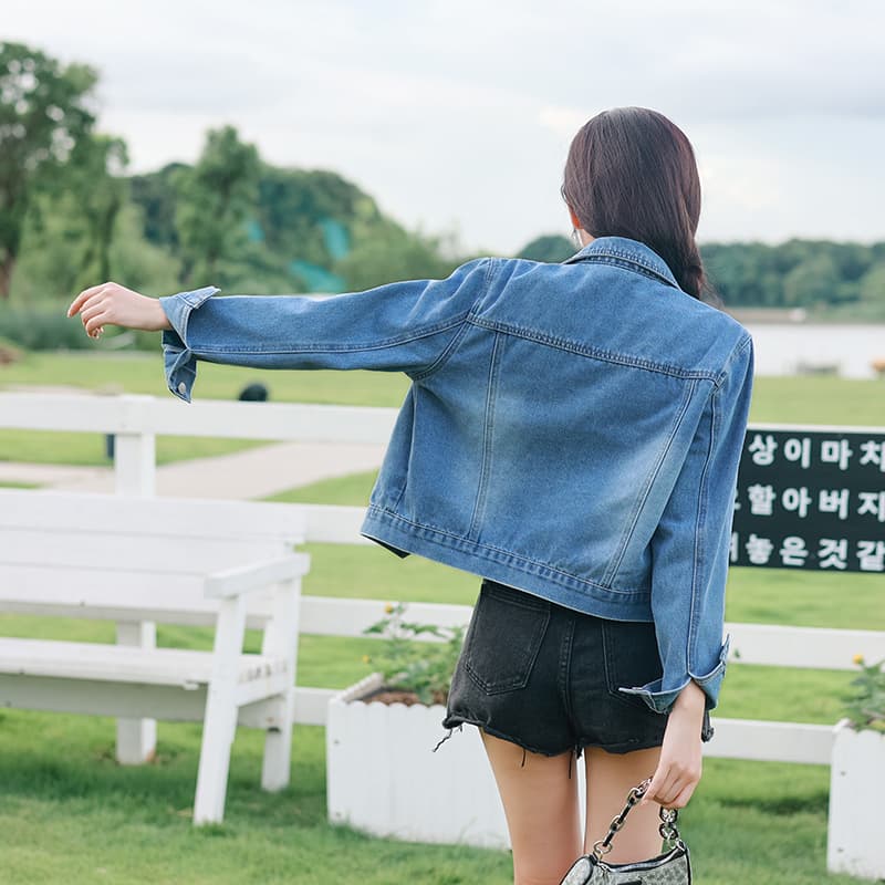 가을 겨울 새로운 한국 스타일 캐주얼 레트로 패션 다용도 루즈핏 쇼트 스타일 데님 긴팔 여성 코트 이미지 6