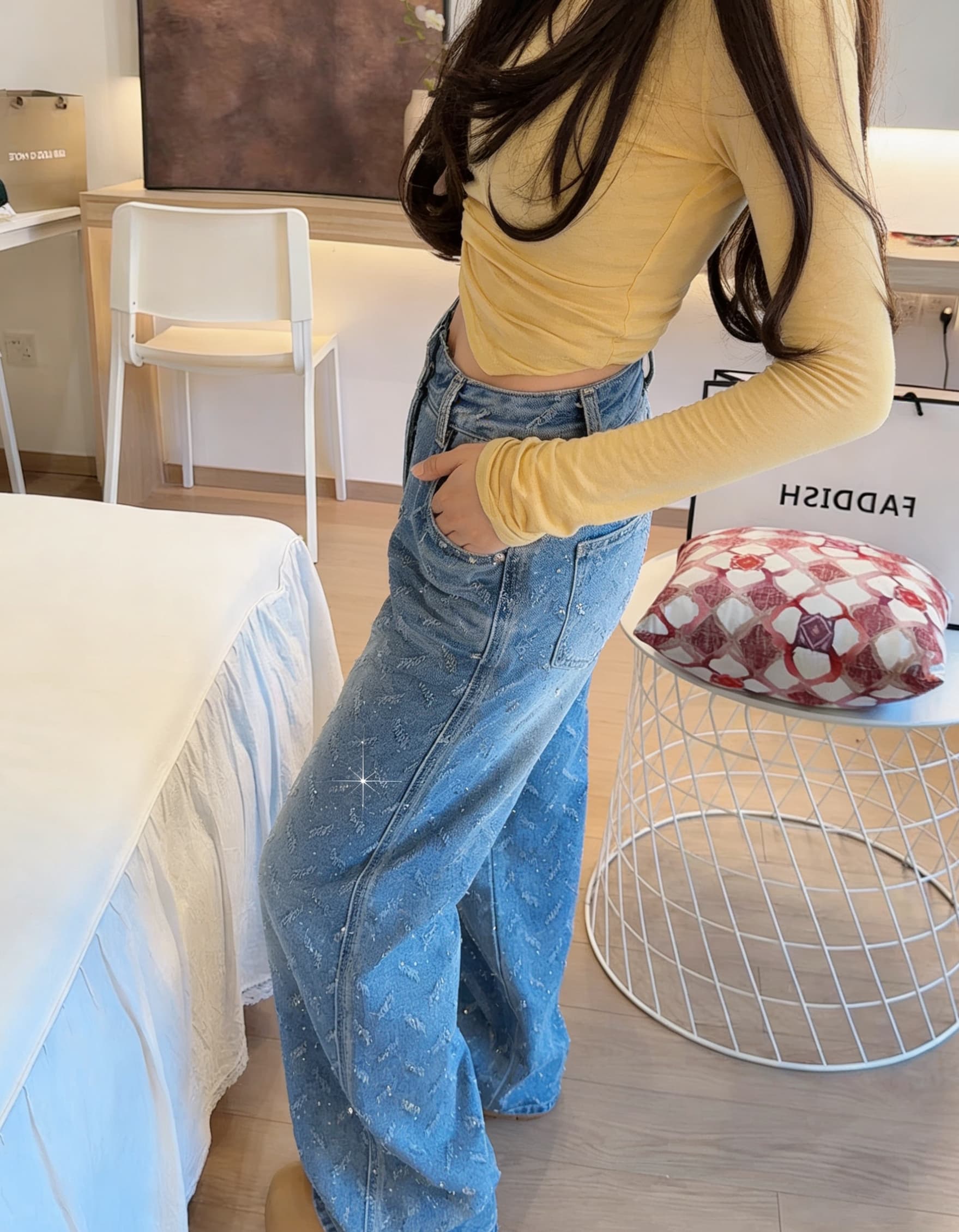 실사 이른 봄 뜨거운 좋은 플래시 훈련 깃털 자카드 청바지 여성 하이웨이스트 스트레이트 디자인 센스 루즈핏 슬림해 보이는 와이드 레그 팬츠 상세 이미지 16