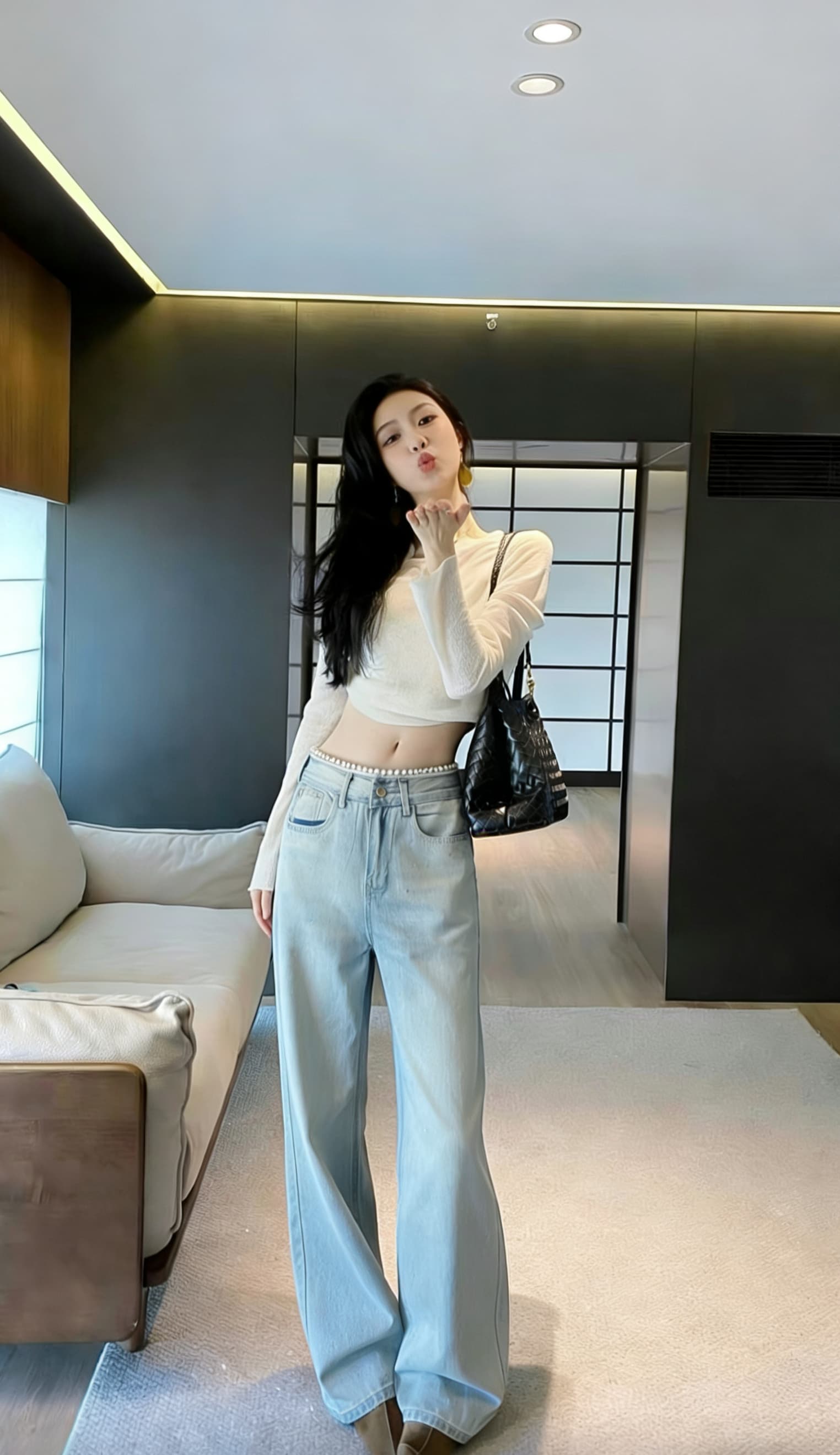 실사 작은 샤넬 스타일 품격 진주 허리 플래시 훈련 밝은색 청바지 여성 하이웨이스트 스트레이트 루즈핏 슬림해 보이는 와이드 레깅스 바지 이미지 5