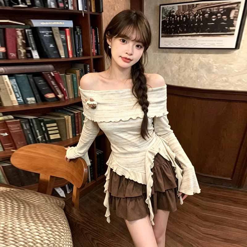 실사 2026 가을 새로운 패션 불규칙 오프숄더 트임 맨위 작은 키 케이크 미니 스커트 투피스 세트 상세 이미지 11