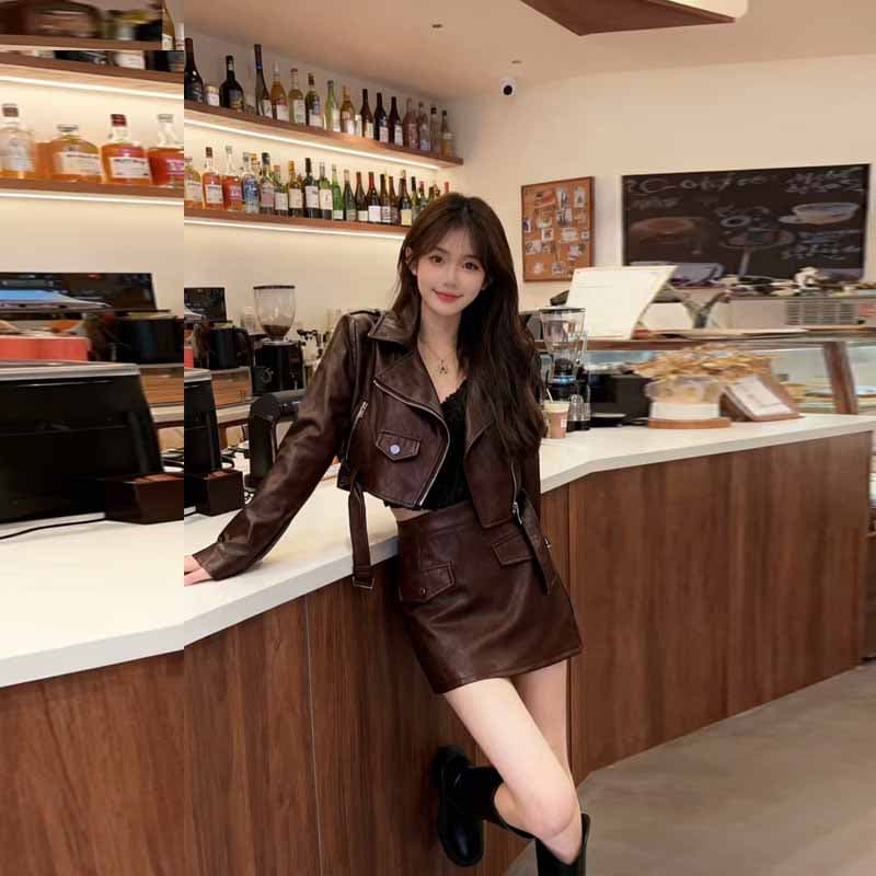 실사 2026 가을 빛 요리 한 바람 고급 센스 정장 칼라 오토바이 가죽 재킷 재킷 슬림해 보이는 PU 가죽 미니 스커트 투피스 세트 이미지 4