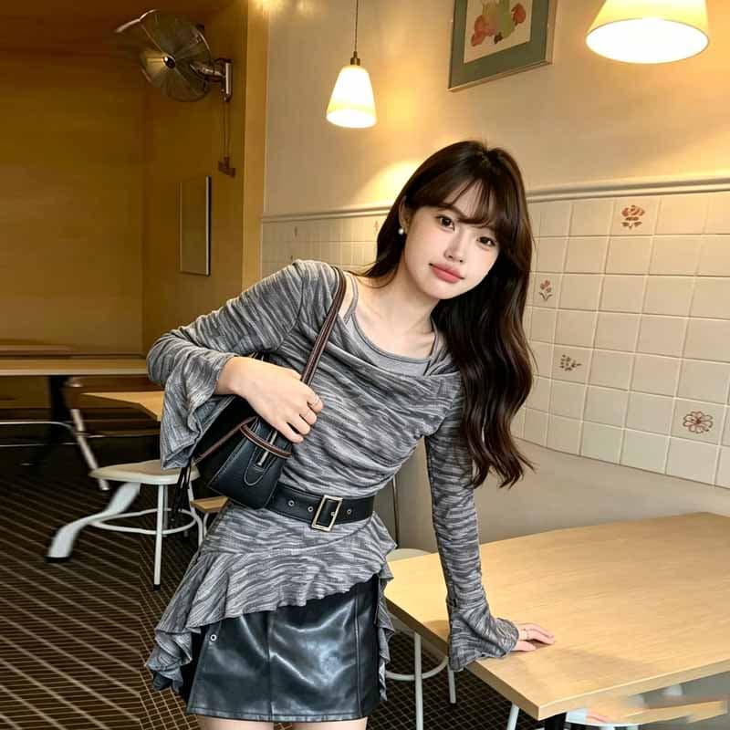 실사 2026 가을 새로운 디자인 센스 작은 대중 불규칙 흔들다 칼라 맨위 PU 가죽 반신 미니 스커트 두 조각 여성 세트 상세 이미지 8