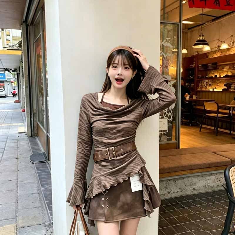 실사 2026 가을 새로운 디자인 센스 작은 대중 불규칙 흔들다 칼라 맨위 PU 가죽 반신 미니 스커트 두 조각 여성 세트 상세 이미지 15