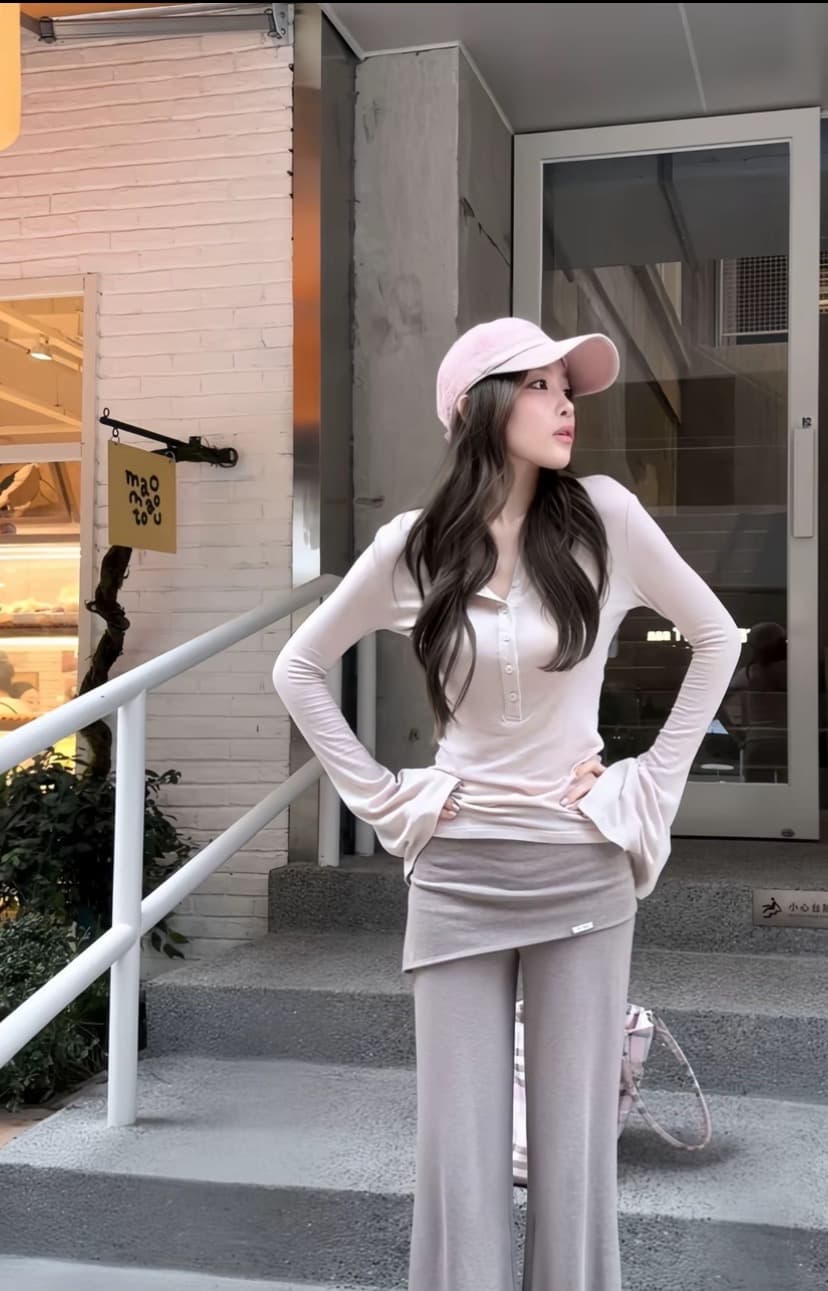 2026 부드러운 한 여성 작은 대중 디자인 순수한 욕망 나팔 소매 맨위 이슬 생각하기 같은 단락 몸매 가꾸기 슬림해 보이는 부츠컷 바지 상세 이미지 4