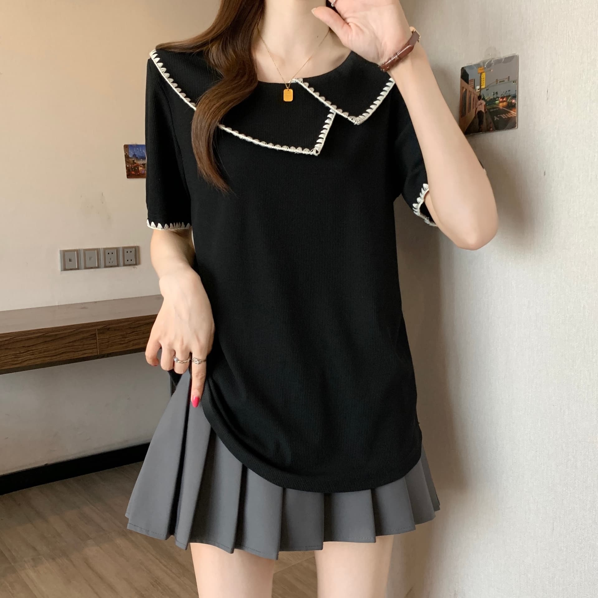 빅 사이즈 2026 여름 새로운 지방 mm 폴로 칼라 Chic 디자인 센스 불규칙 연령 감소 다용도 표지 고기 슬림해 보이는 티셔츠 상세 이미지 7
