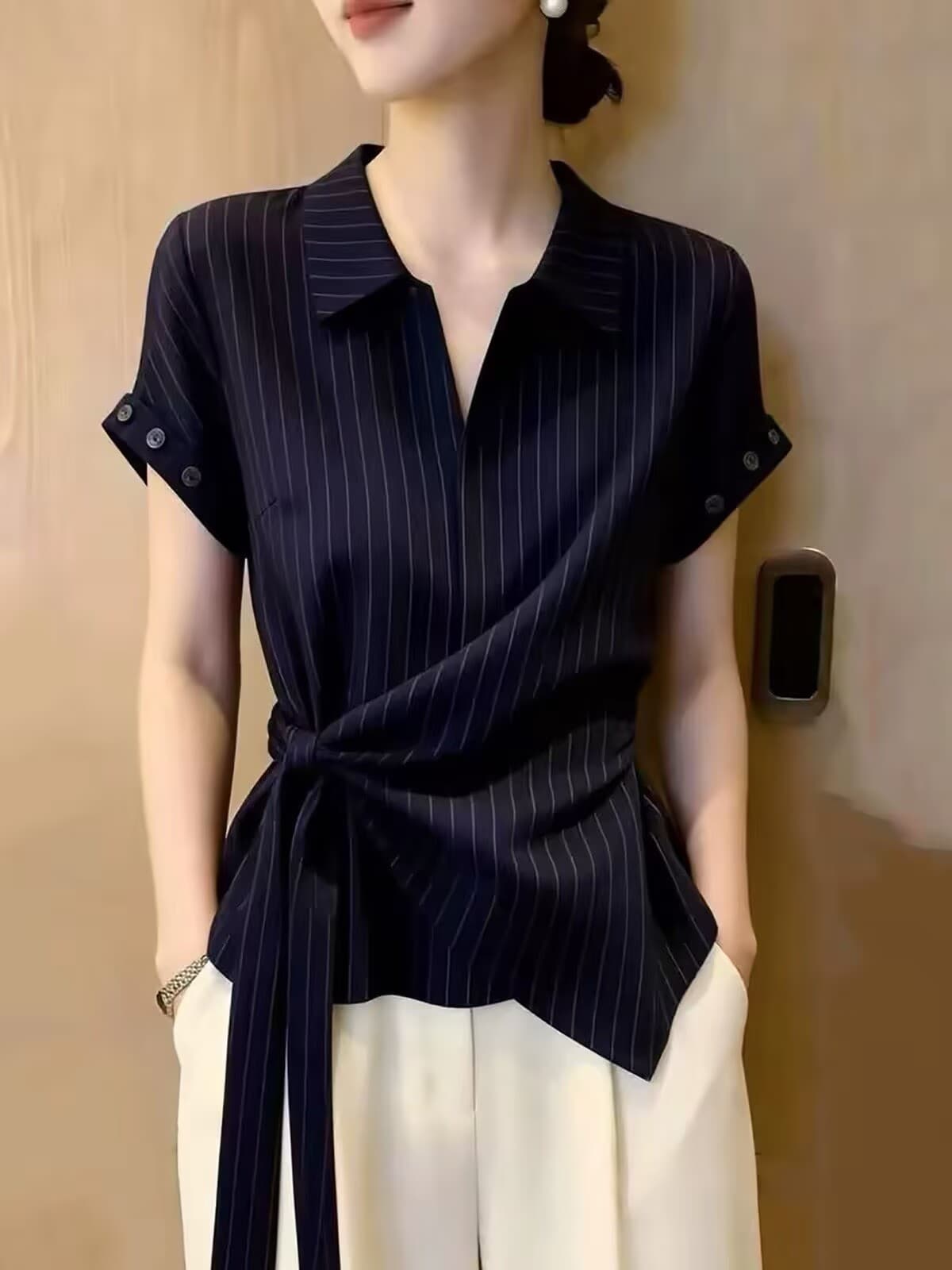 해군 폴로 칼라 반팔 스트랩 허리 수축 여성 셔츠 2026 여름 새로운 빛 럭셔리 외국 가스 슬림해 보이는 연령 감소 맨위 상세 이미지 3