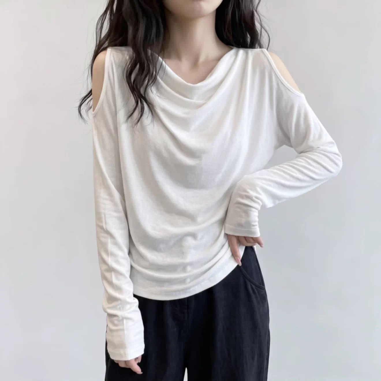 2026 새로운 이른 가을 빅 사이즈 지방 mm 표지 고기 슬림해 보이는 디자인 센스 흔들다 칼라 오프숄더 다용도 긴팔 티셔츠 맨위 여성 상세 이미지 4