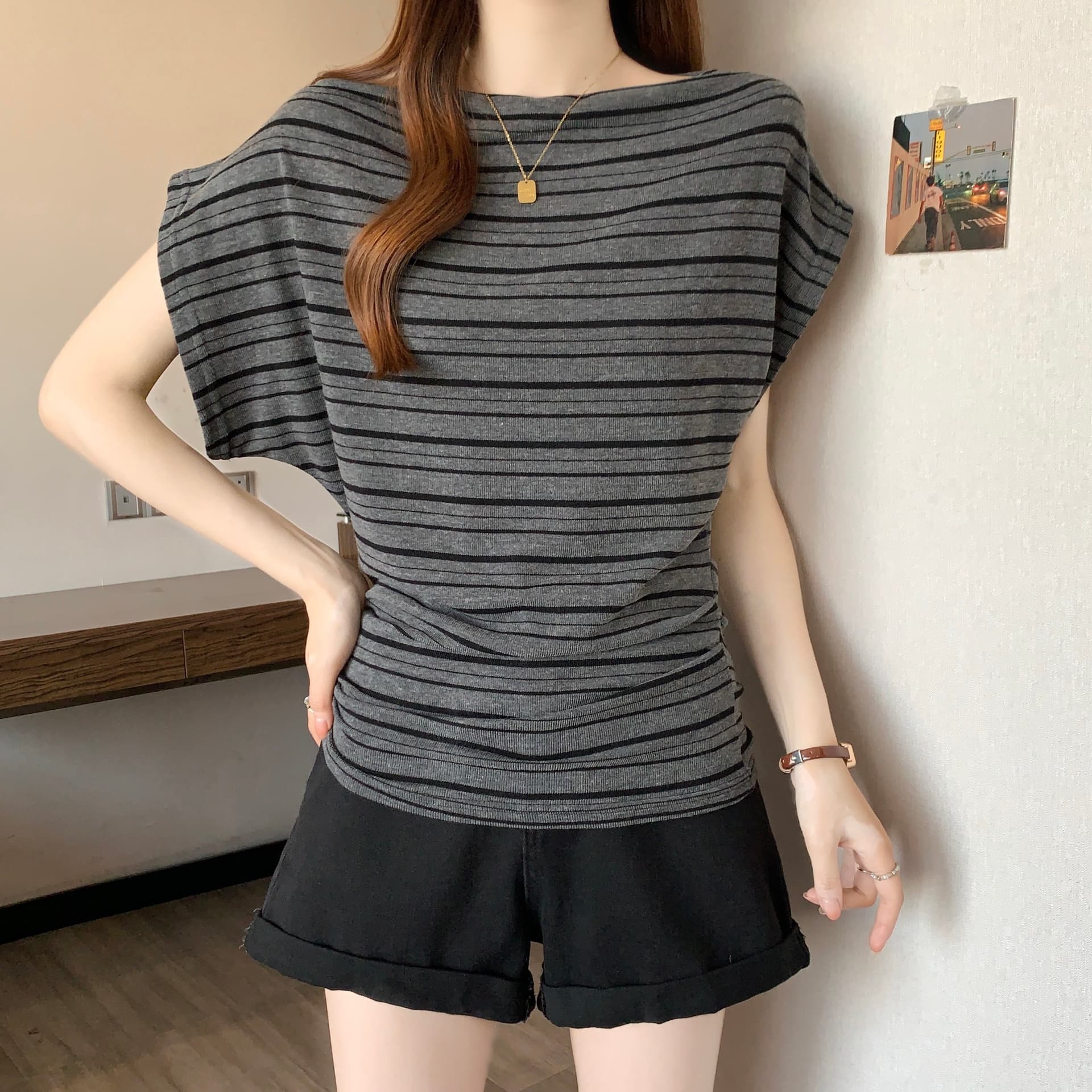 실사 2808# 마이크로 지방 mm 순수한 욕망 핫걸 오프숄더 스트라이프 반팔 티셔츠 주름 허리 수축 슬림해 보이는 비스듬한 어깨 의류 상세 이미지 6