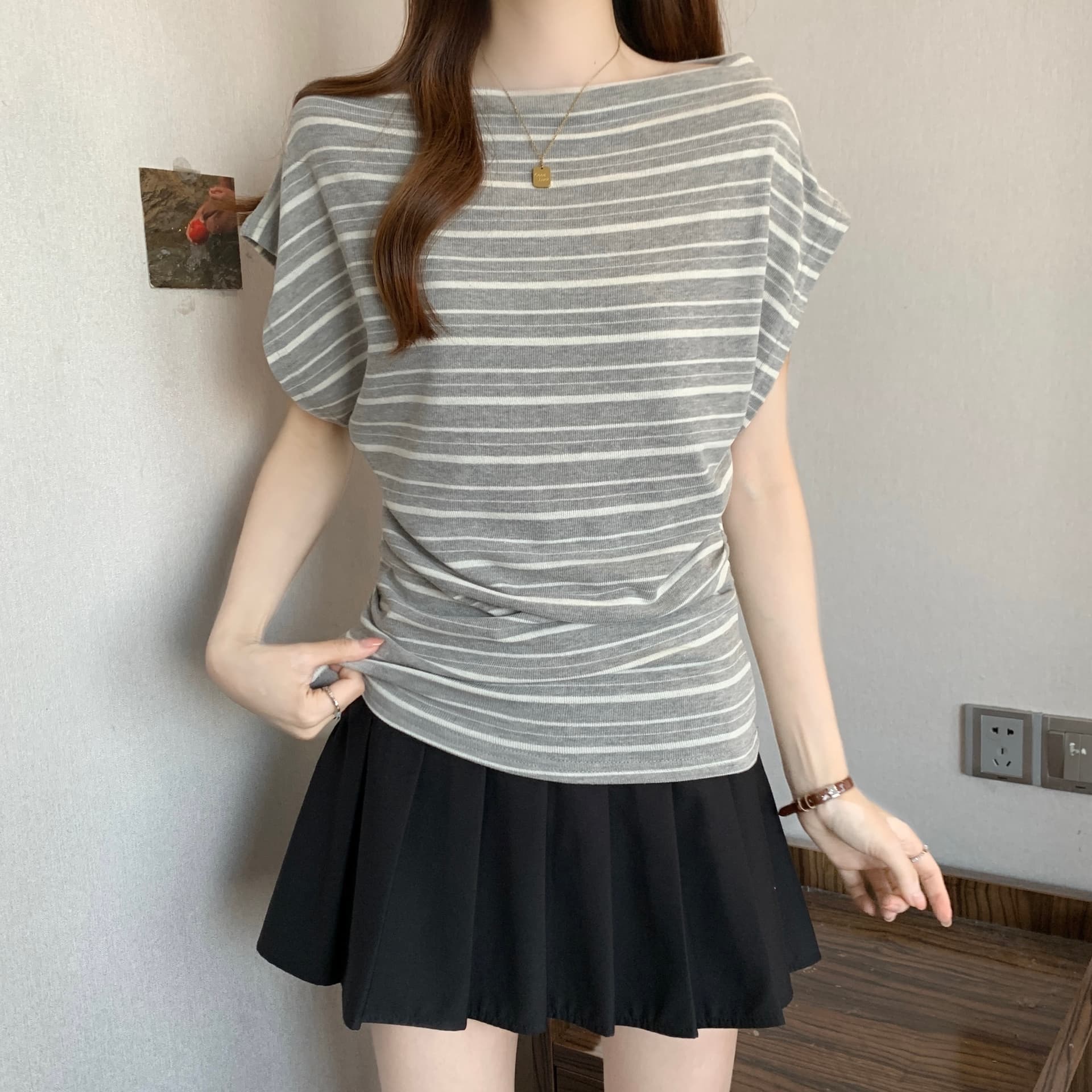 실사 2808# 마이크로 지방 mm 순수한 욕망 핫걸 오프숄더 스트라이프 반팔 티셔츠 주름 허리 수축 슬림해 보이는 비스듬한 어깨 의류 상세 이미지 11