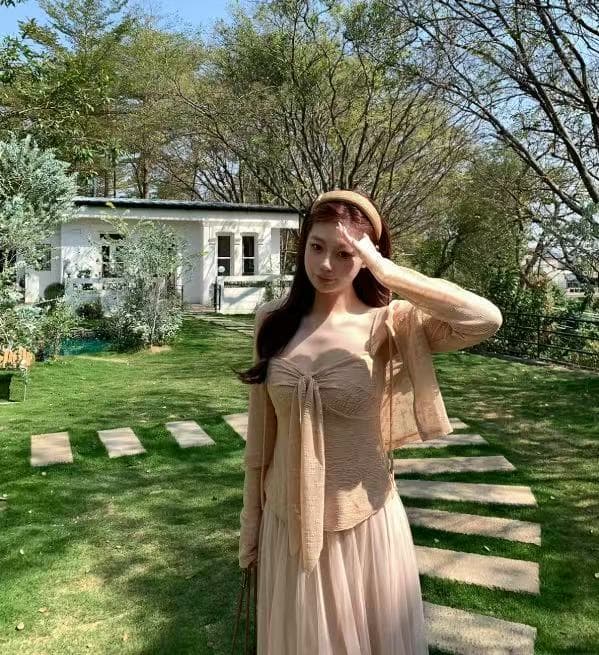 새로운 부드러운 바람 품격 니트 오픈 가디건 레이스업 슬립 허리밴드 망사 반신 스커트 3종 세트 이미지 3