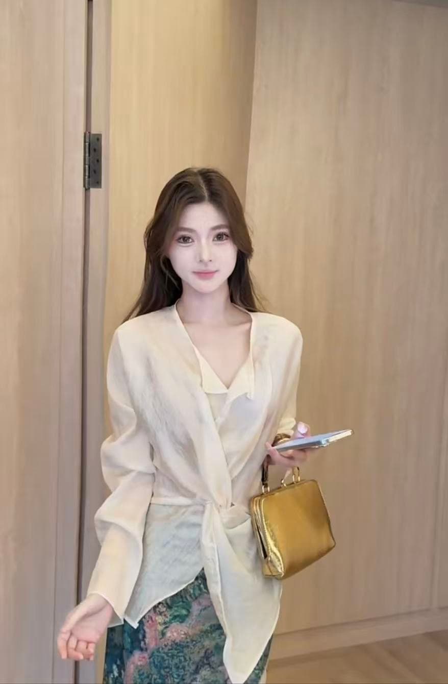 새로운 패션 품격 외국 가스 자외선 차단 비틀림 셔츠 하이웨이스트 슬림해 보이는 프린트 반신 스커트 투피스 세트 이미지 3