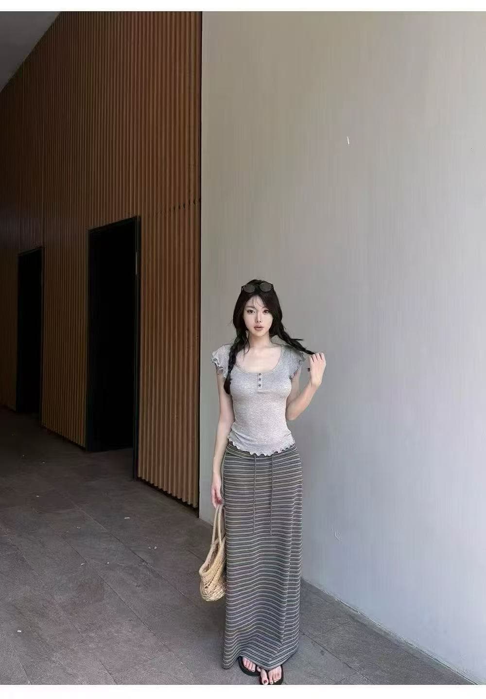 새로운 한 부서 패션 얇고 가벼운 몸매 가꾸기 반팔 티셔츠 허리밴드 스트라이프 반신 치마 세트 상세 이미지 6