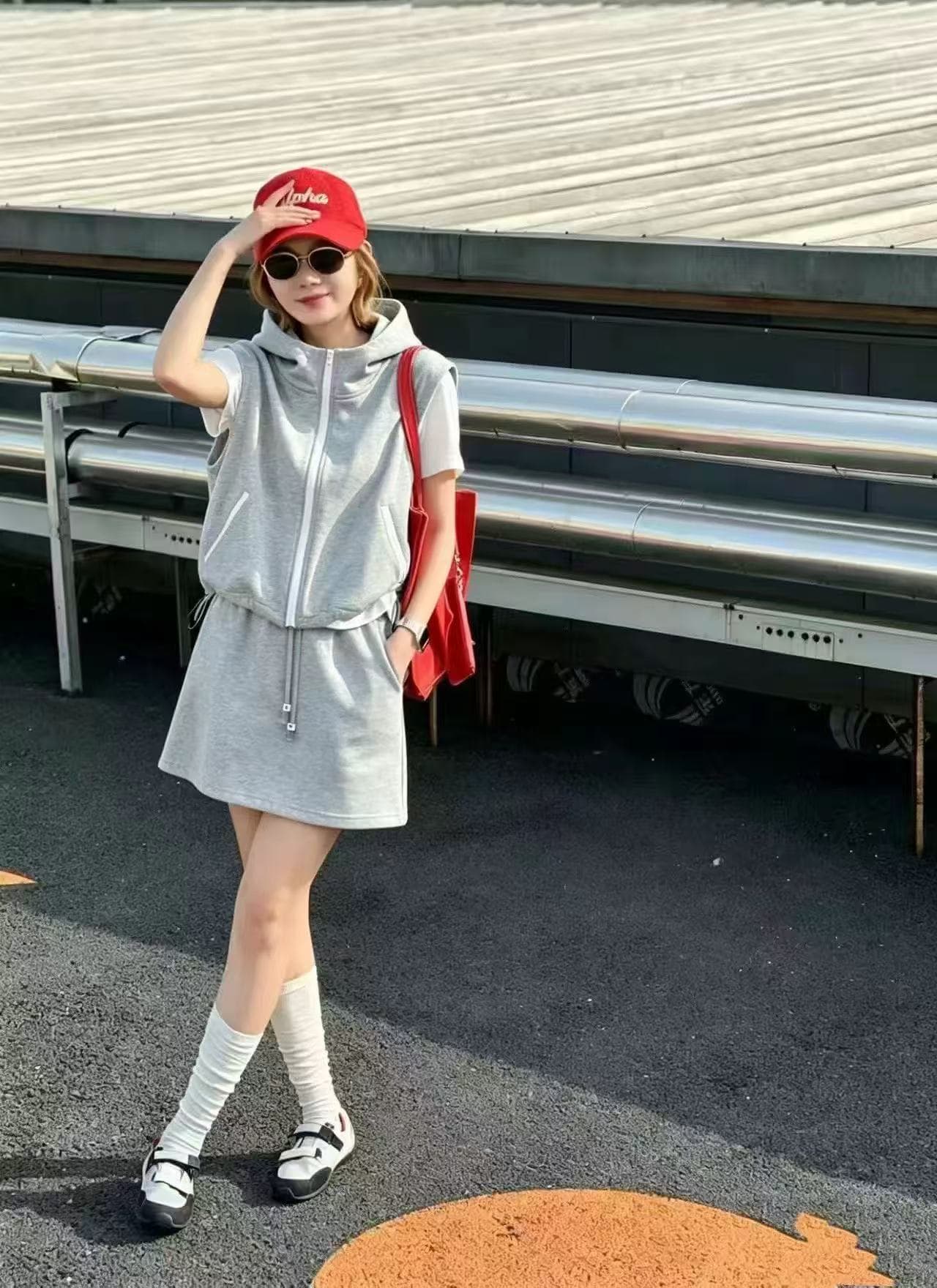 새로운 학원 스타일 운동 스탠드 칼라 민소매 후드 자외선 차단 의류 티셔츠 허리밴드 A라인 스커트 3 세트 상세 이미지 6