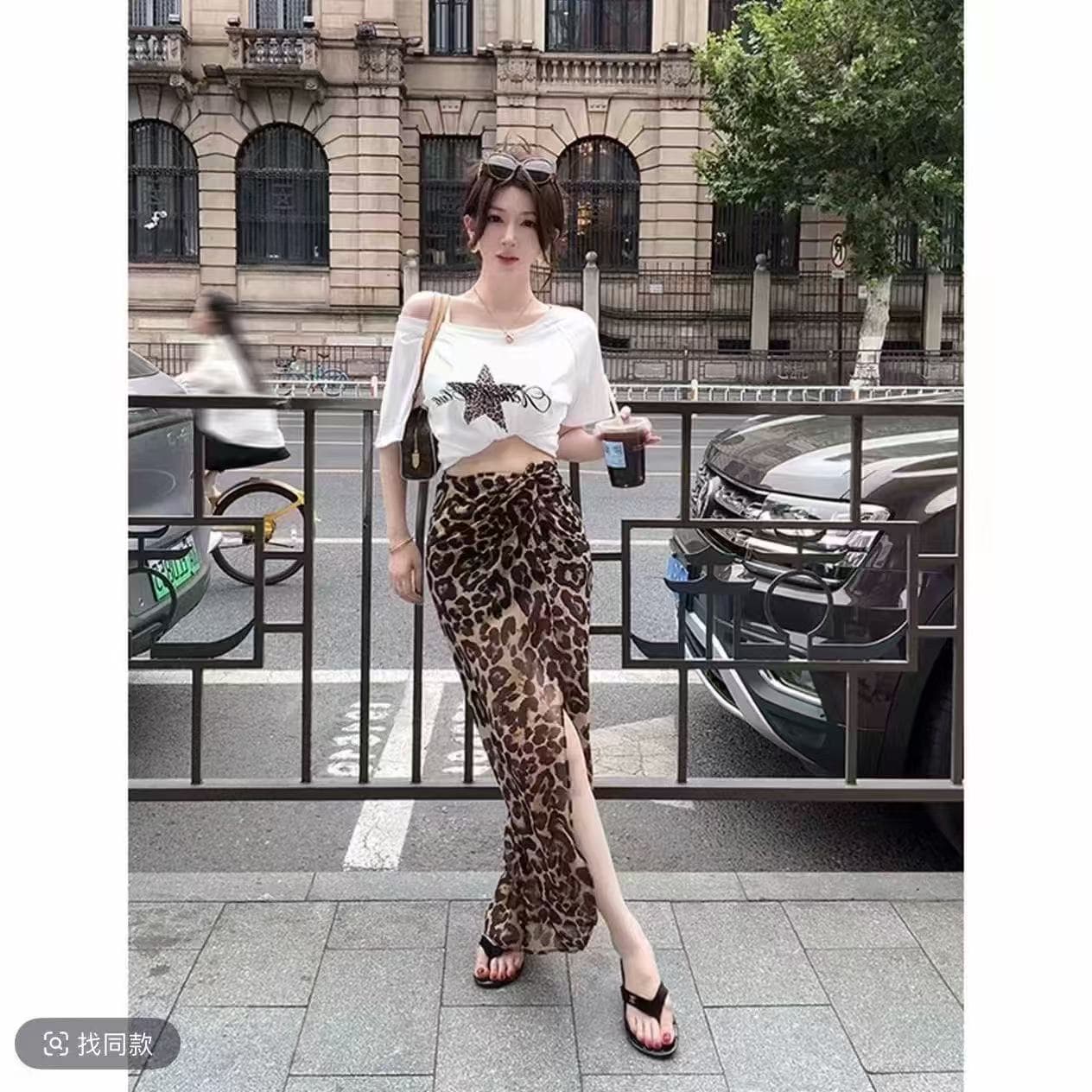 새로운 핫걸 바람 쇼트 스타일 프린트 보트넥 맨위 허리밴드 허리 트임 레오파드 무늬 반신 치마 세트 이미지 3