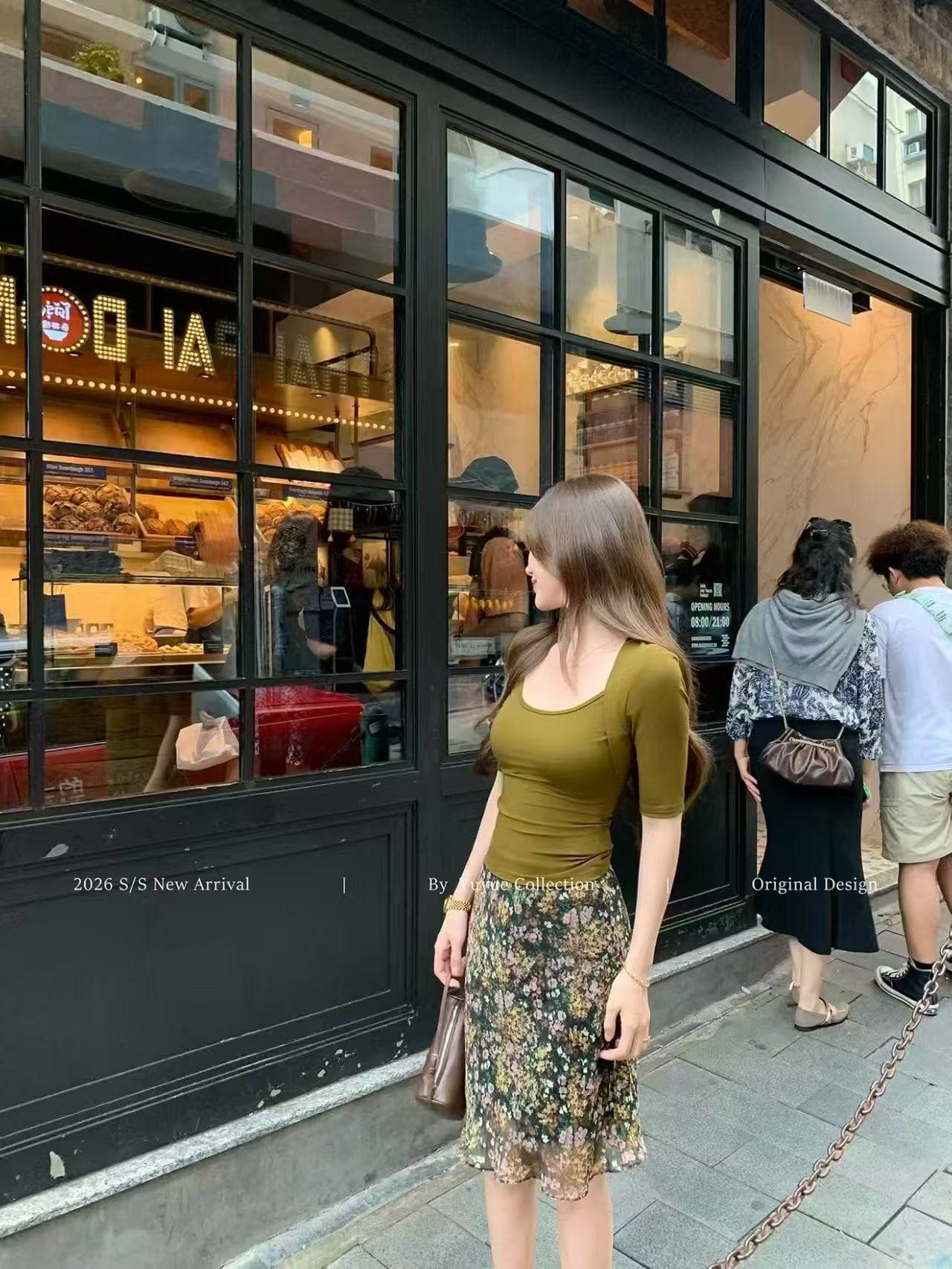 새로운 한 부서 패션 레트로 스타일 몸매 가꾸기 반팔 맨위 허리밴드 꽃무늬 반신 미니 스커트 세트 이미지 4