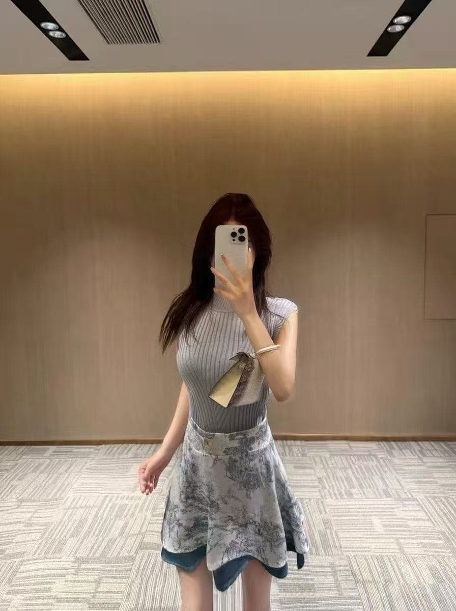 새로운 한 부서 품격 작은 샤넬 스타일 어깨 반하이넥 니트 맨위 하이웨이스트 수묵화 미니 스커트 세트 이미지 5