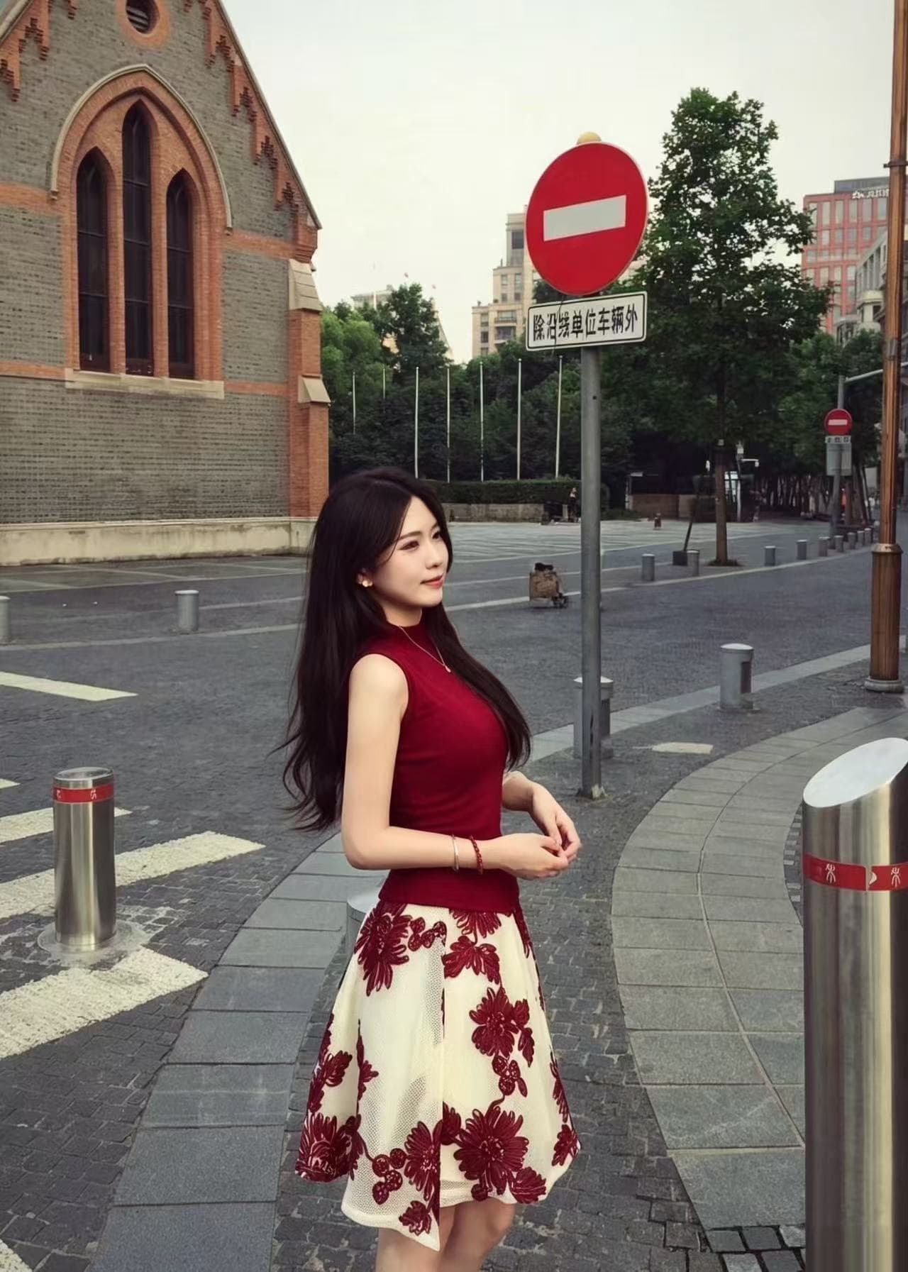 새로운 프랑스식 명문 여성 바람 미니멀리즘 민소매 맨위 허리밴드 파란색 자수 꽃 반신 치마 세트 상세 이미지 4
