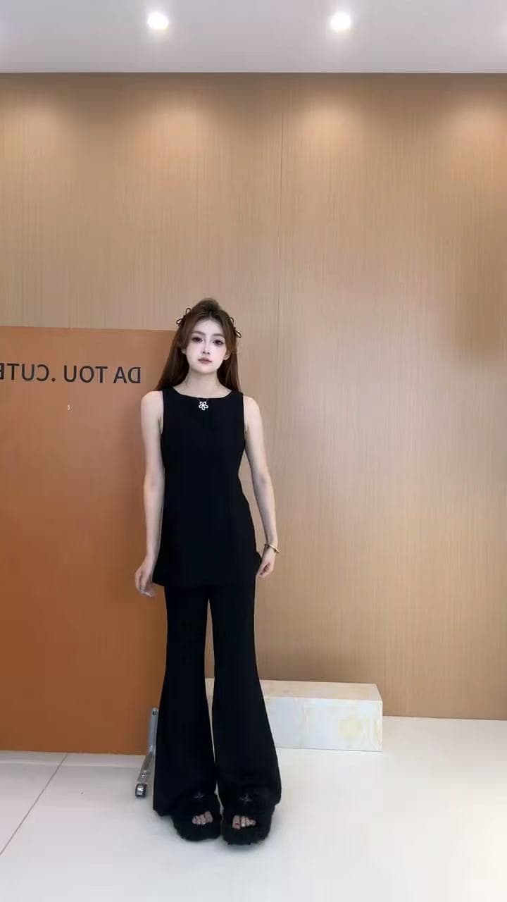 새로운 한 부서 품격 민소매 백리스 나비 매듭 조끼 맨위 하이웨이스트 슬림해 보이는 나팔 바지 투피스 세트 상세 이미지 2