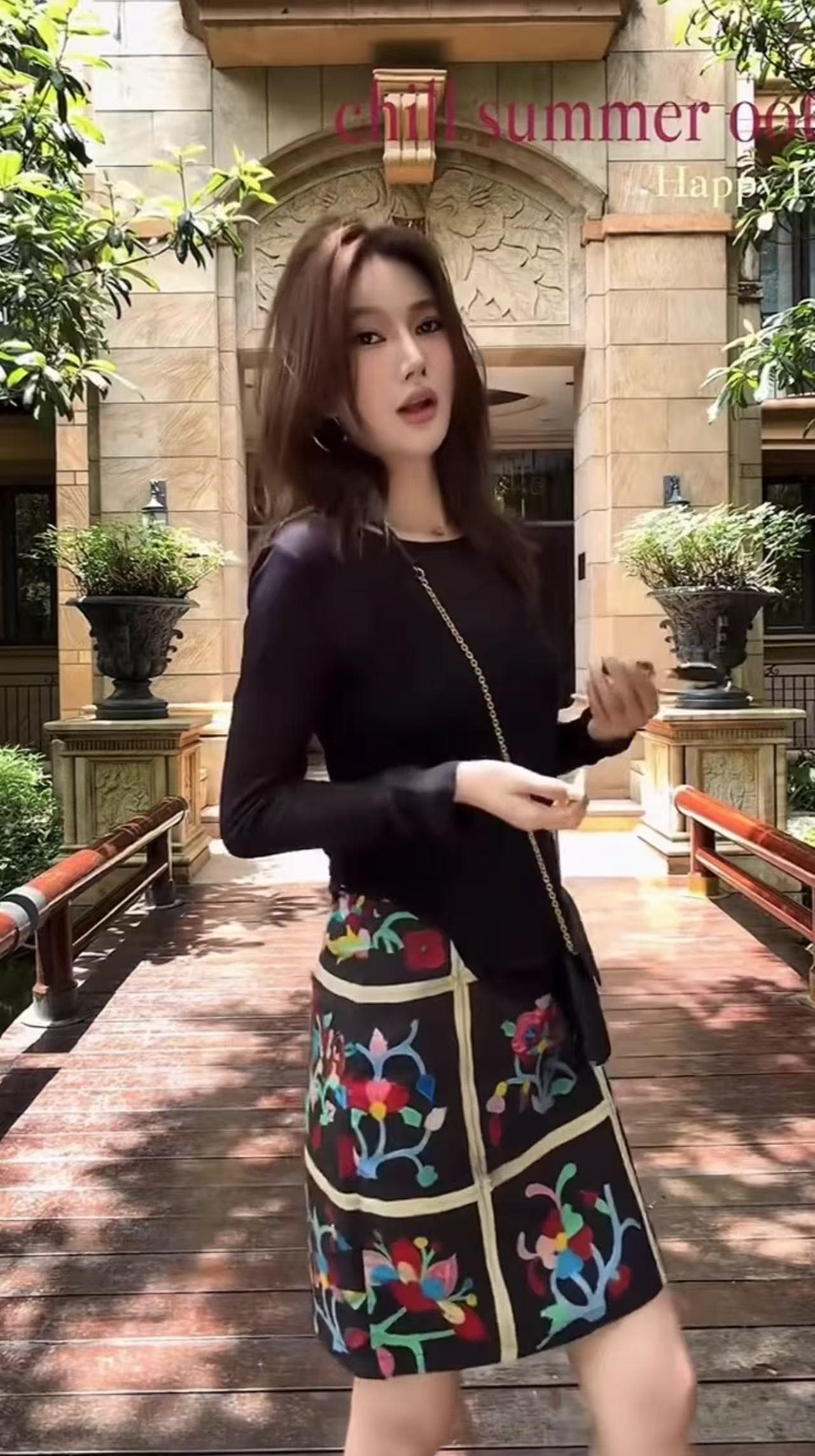 새로운 여름 고유 한 아름다운 패션 품격 얇고 가벼운 자외선 차단 블라우스 허리밴드 프린트 반 스커트 세트 상세 이미지 3