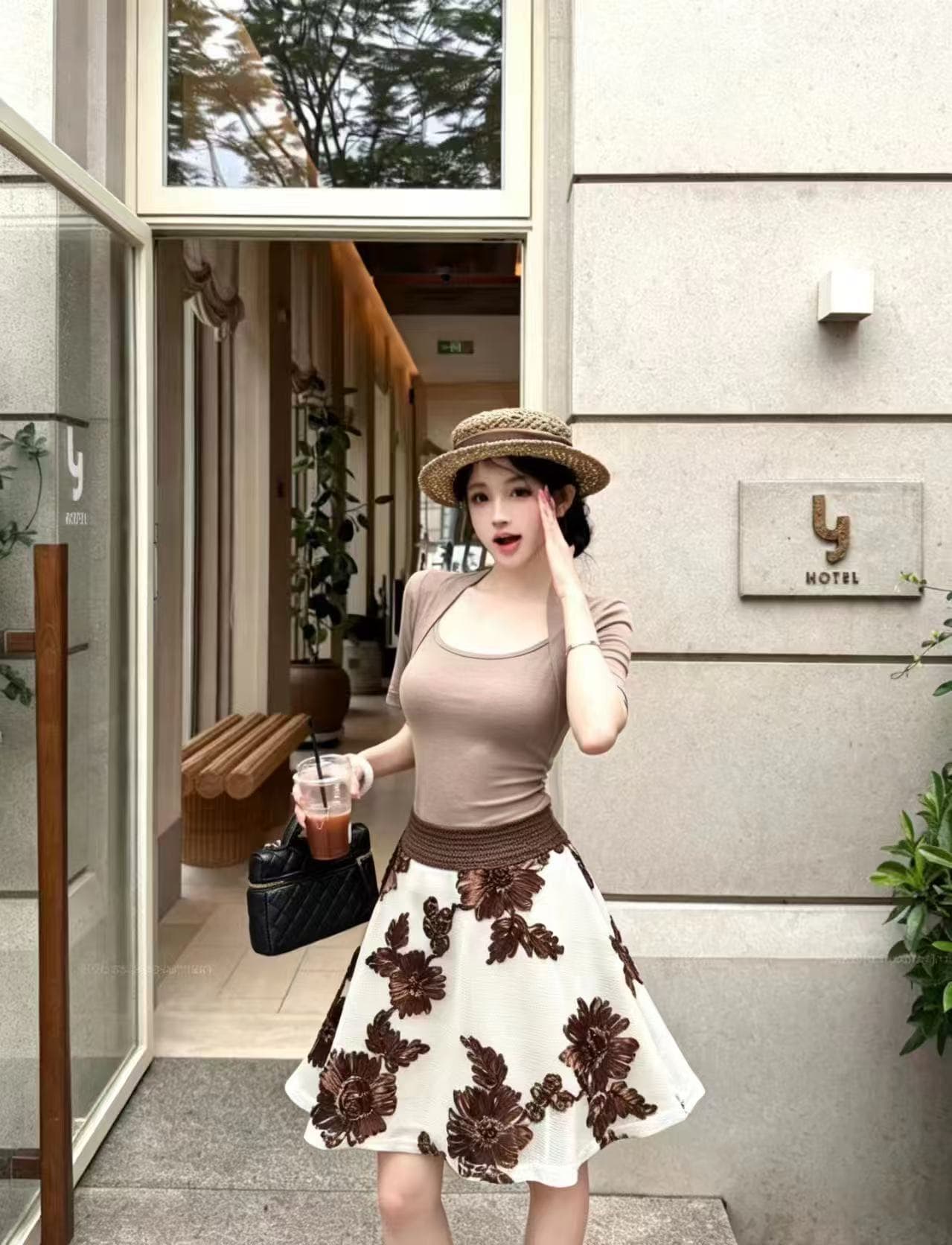 새로운 한국 스타일 패션 광장 칼라 몸매 가꾸기 중간 소매 맨위 허리밴드 자수 미니멀리즘 반신 치마 세트 이미지 4