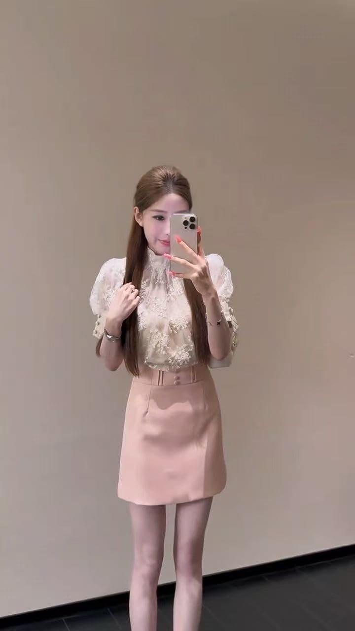 새로운 한국 스타일 패션 품격 스탠드 칼라 거품 소매 레이스 셔츠 하이웨이스트 슬림해 보이는 미니 스커트 세트 상세 이미지 1