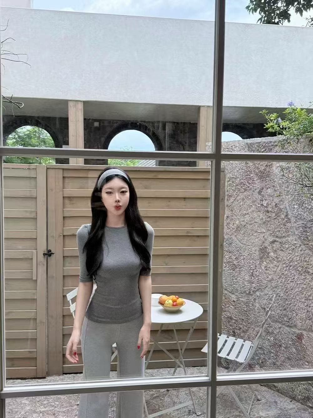 새로운 한국 스타일 패션 몸매 가꾸기 미니멀리즘 슬림해 보이는 중간 소매 티셔츠 허리밴드 스트레이트 도루 센스 캐주얼 바지 세트 상세 이미지 6