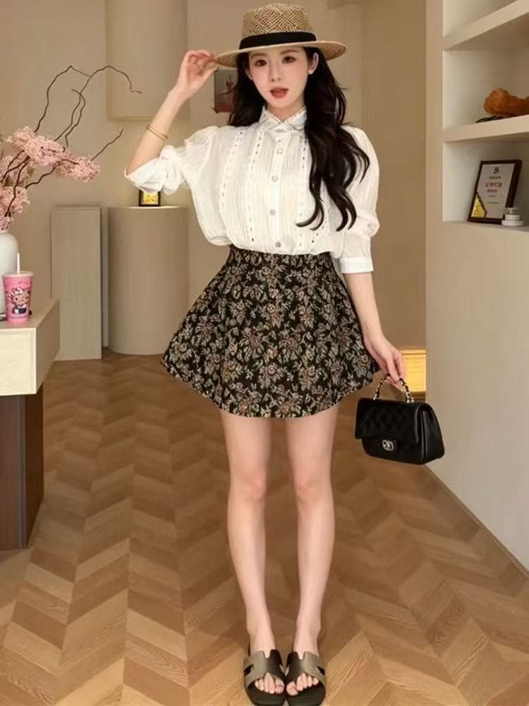 새로운 패션 프랑스식 천 금빛 바람 홀로우 아웃 레이스 거품 소매 셔츠 하이웨이스트 꽃무늬 반신 치마 세트 상세 이미지 2