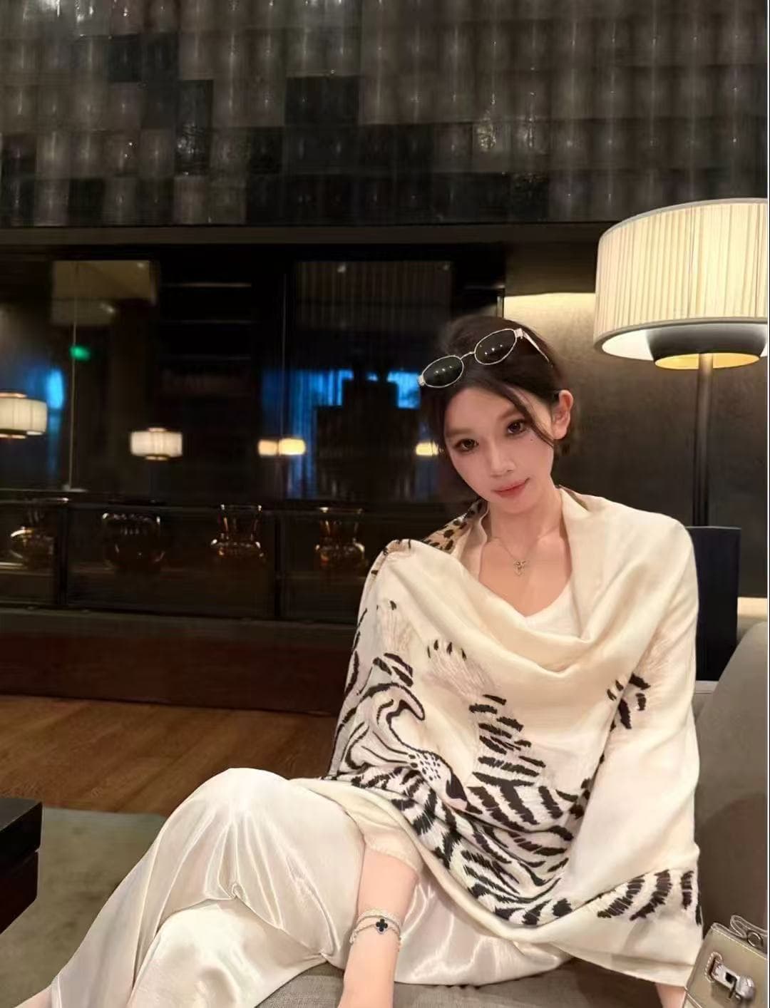 새로운 오래된 돈 바람 얇은 스타일 면 린넨 표범 텍스트 숄 미니멀리즘 조끼 허리밴드 캐주얼 바지 3종 세트 이미지 3