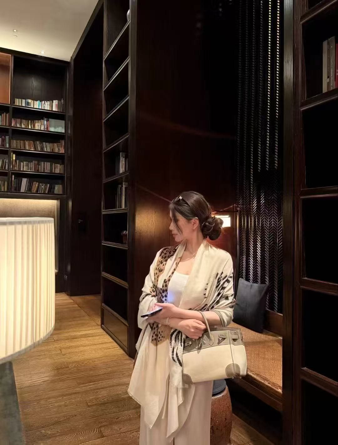 새로운 오래된 돈 바람 얇은 스타일 면 린넨 표범 텍스트 숄 미니멀리즘 조끼 허리밴드 캐주얼 바지 3종 세트 상세 이미지 3