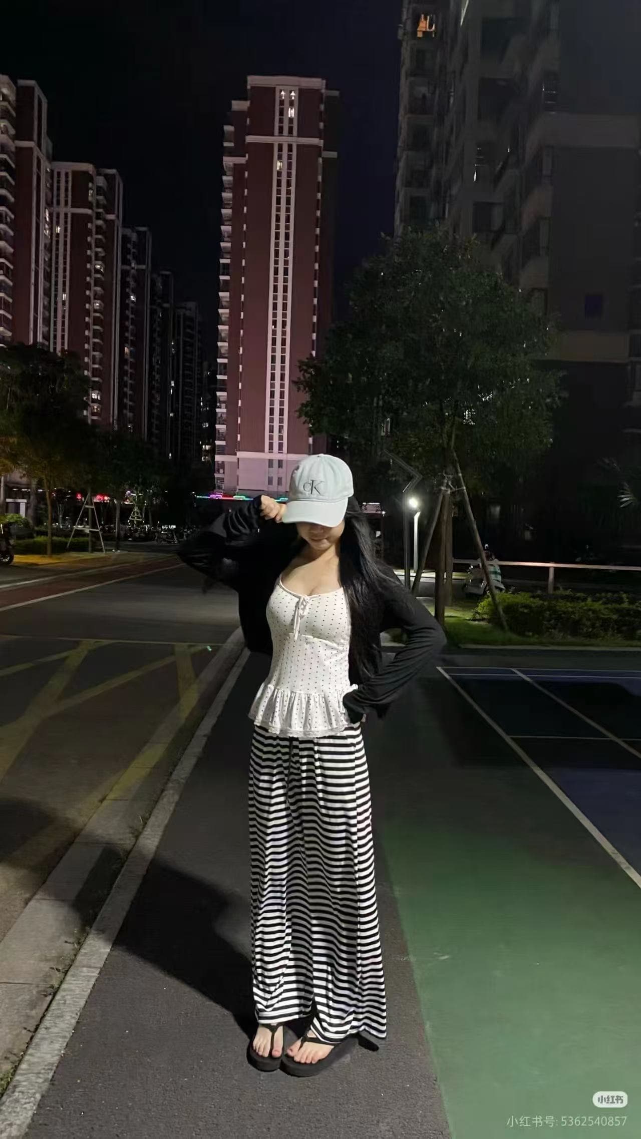 새로운 한국 스타일 패션 핫걸 오픈 가디건 도트 무늬 슬립 허리밴드 스트라이프 와이드 레그 팬츠 3종 세트 이미지 5