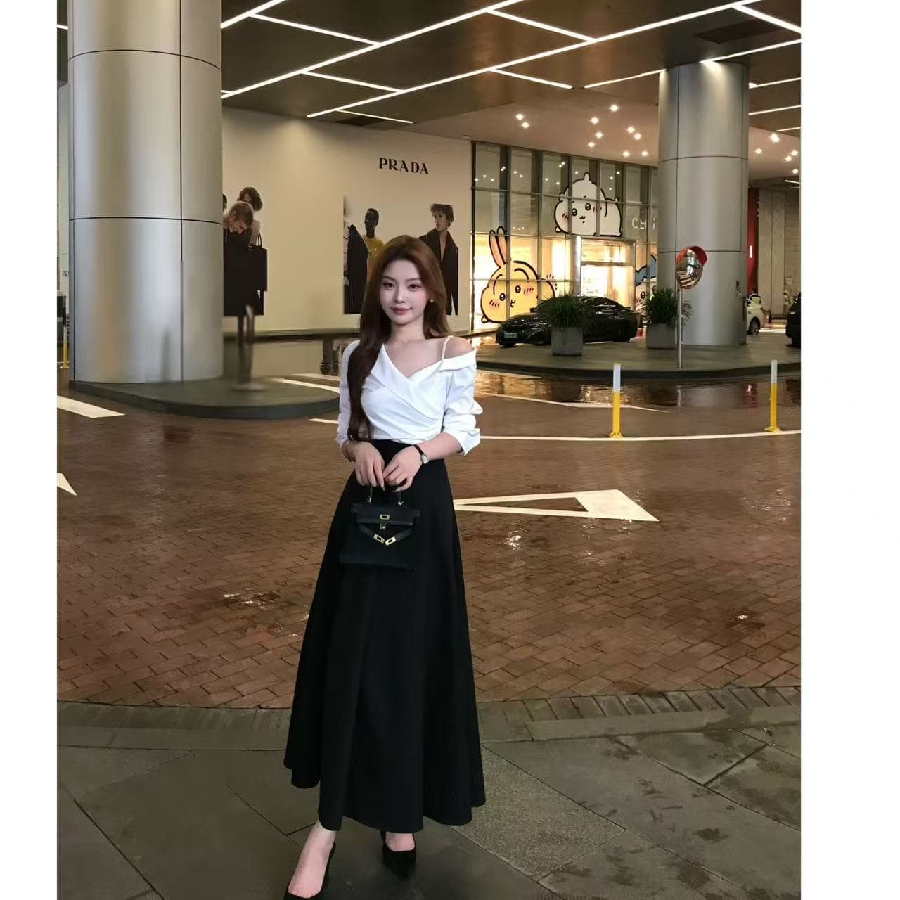 새로운 한국 스타일 패션 오프숄더 슬립 긴팔 셔츠 하이웨이스트 슬림해 보이는 대 우산 치마 반신 치마 세트 이미지 3