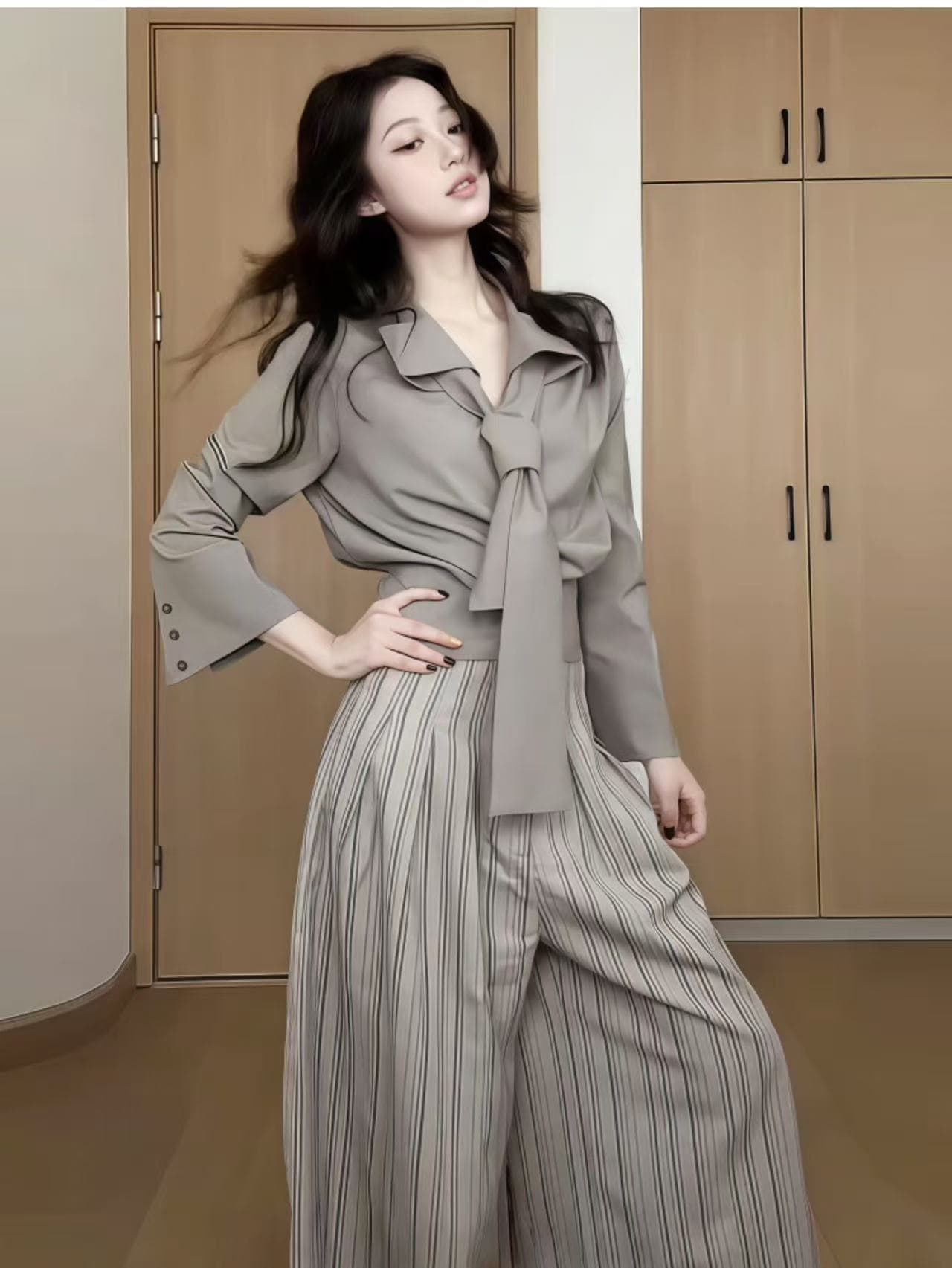 새로운 고급 센스 자이언트 잘 생긴 ~ 중 뒤로 홀로우 아웃 레이스업 긴팔 셔츠 하이웨이스트 와이드 레그 팬츠 세트 이미지 2