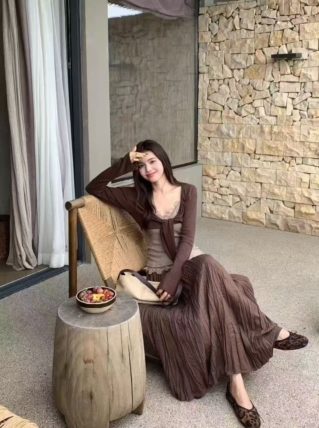 새로운 느긋한 바람 레이스업 작은 열림 셔츠 레이스 조각 슬립 허리밴드 주름 반신 스커트 3종 세트 이미지 4