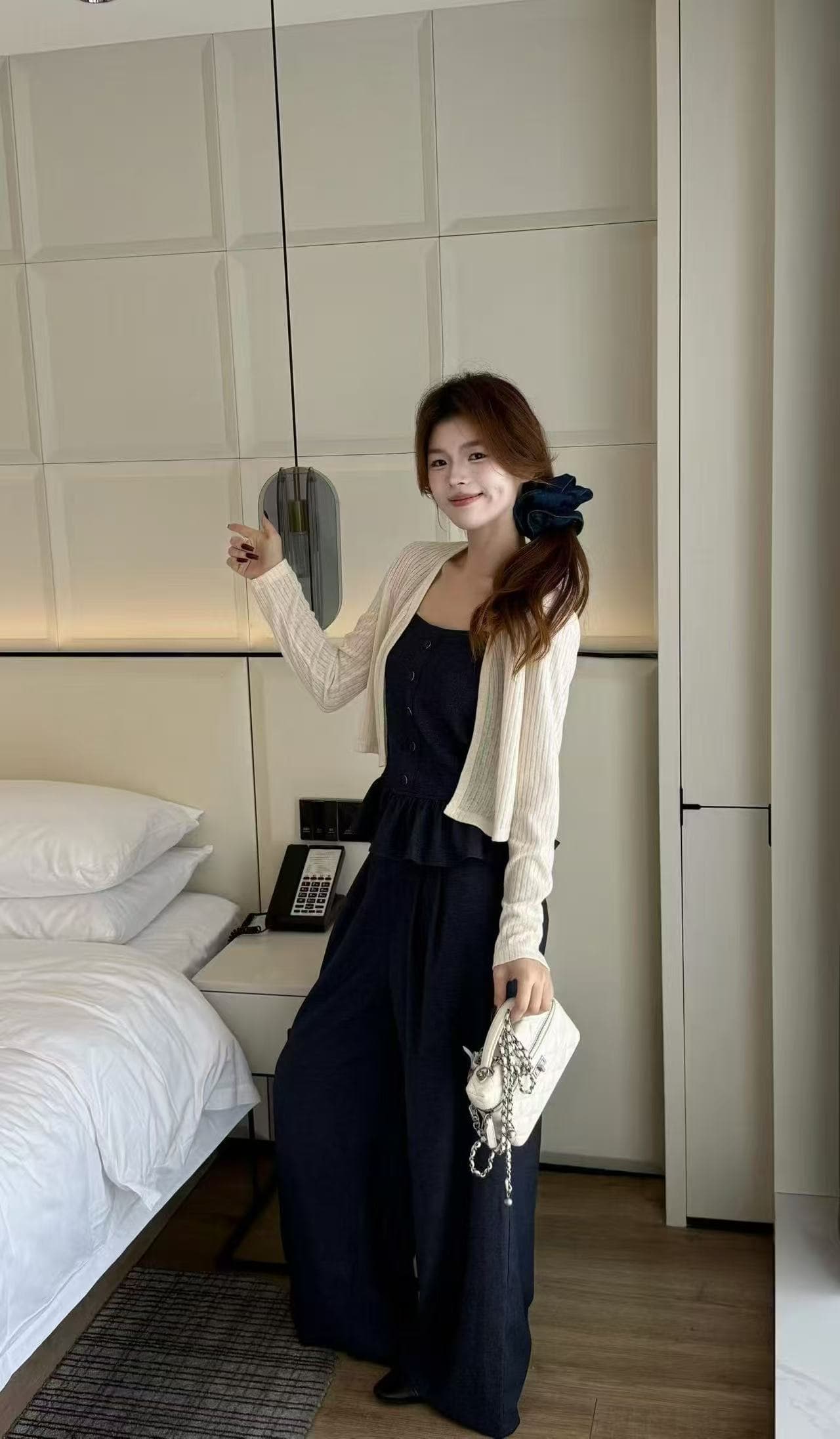 새로운 느긋한 바람 슬림해 보이는 작은 청신 오픈 가디건 칼라 프릴 슬립 허리밴드 와이드 레그 팬츠 3종 세트 상세 이미지 6