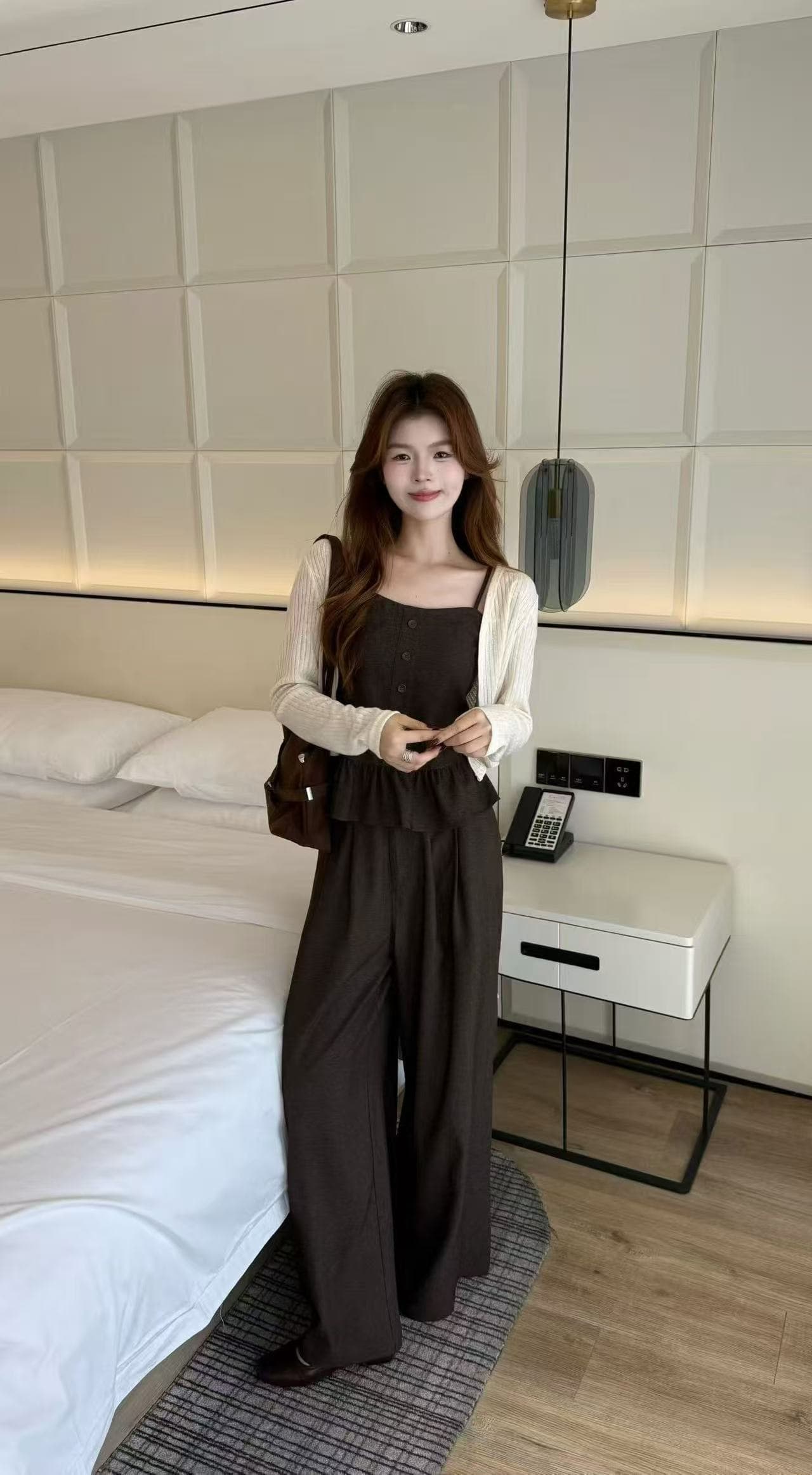 새로운 느긋한 바람 슬림해 보이는 작은 청신 오픈 가디건 칼라 프릴 슬립 허리밴드 와이드 레그 팬츠 3종 세트 상세 이미지 7