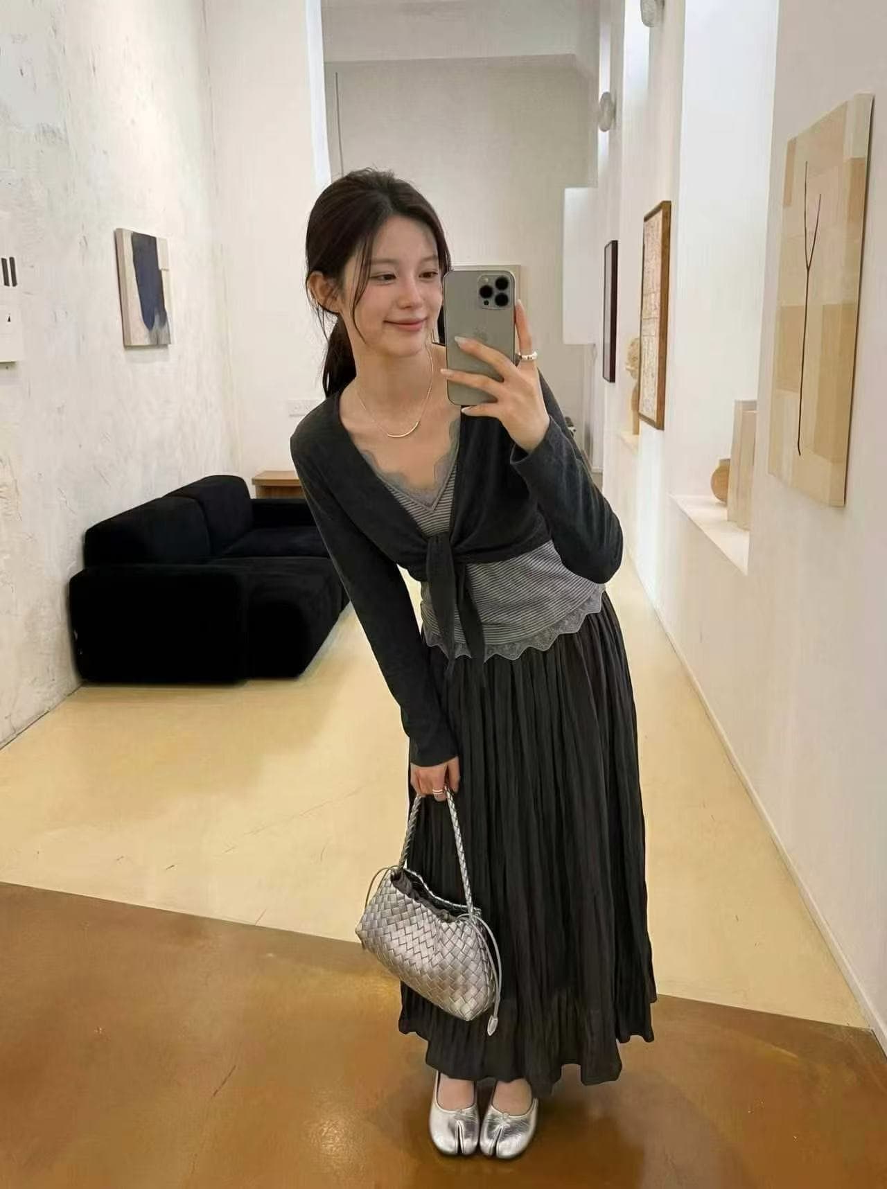 새로운 느긋한 바람 레이스업 작은 열림 셔츠 레이스 조각 슬립 허리밴드 주름 반신 스커트 3종 세트 이미지 5