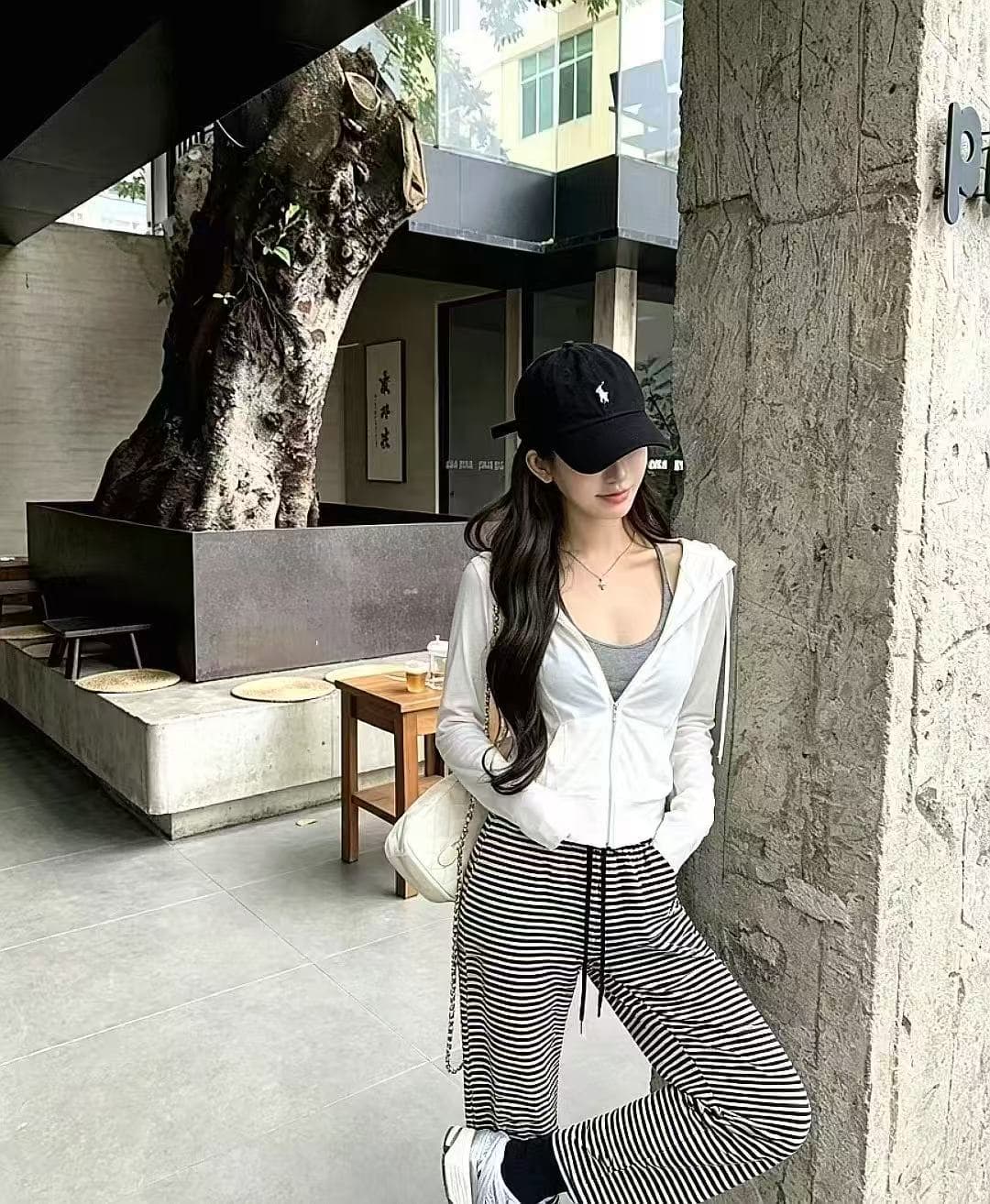 새로운 한국 스타일 패션 후드 자외선 차단 재킷 슬립 허리밴드 스트라이프 와이드 레그 팬츠 3종 세트