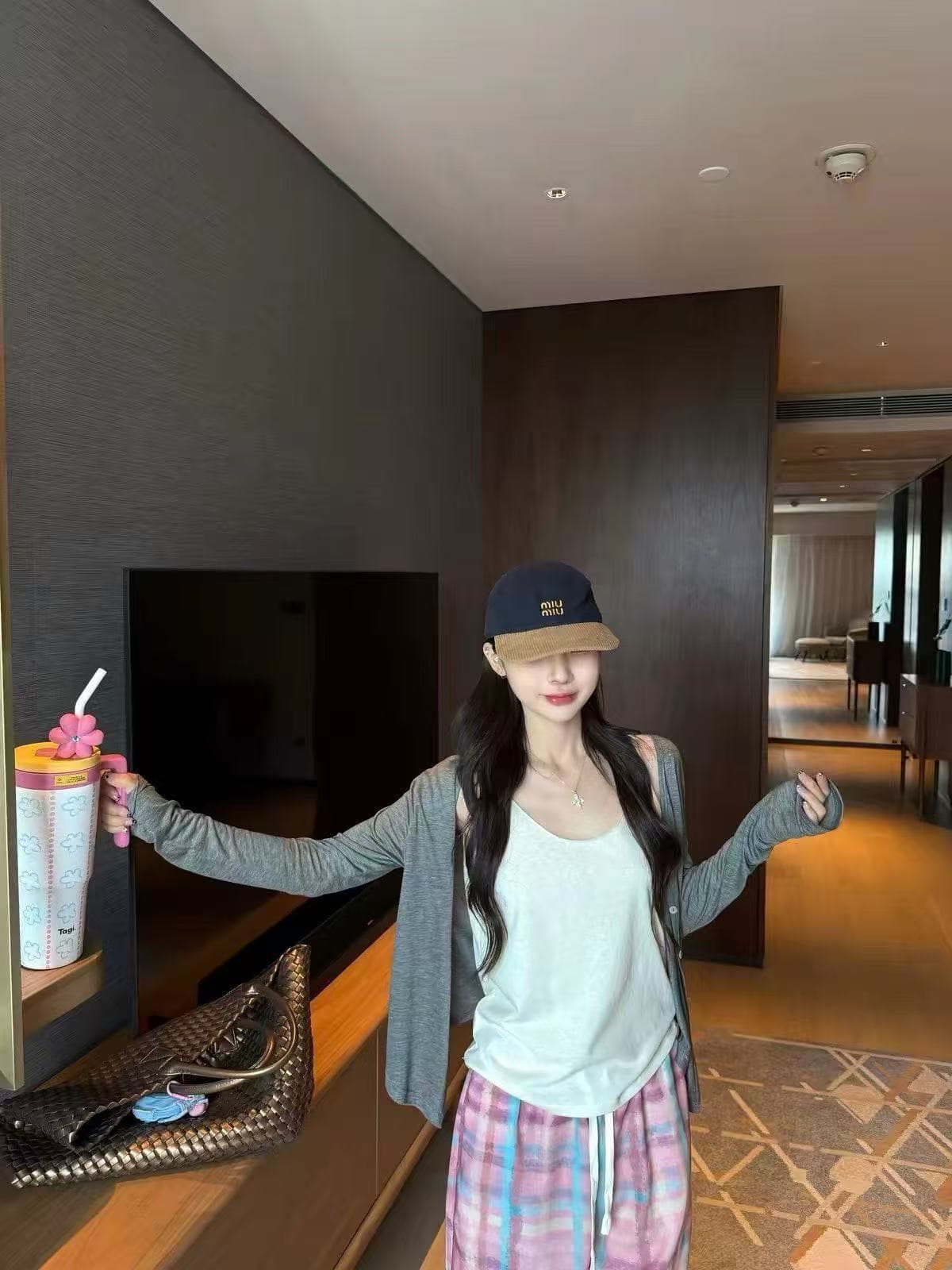 새로운 한 스타일 느긋한 바람 루즈핏 슬립 얇은 스타일 오픈 가디건 허리밴드 체크무늬 와이드 레그 팬츠 3 세트 이미지 2