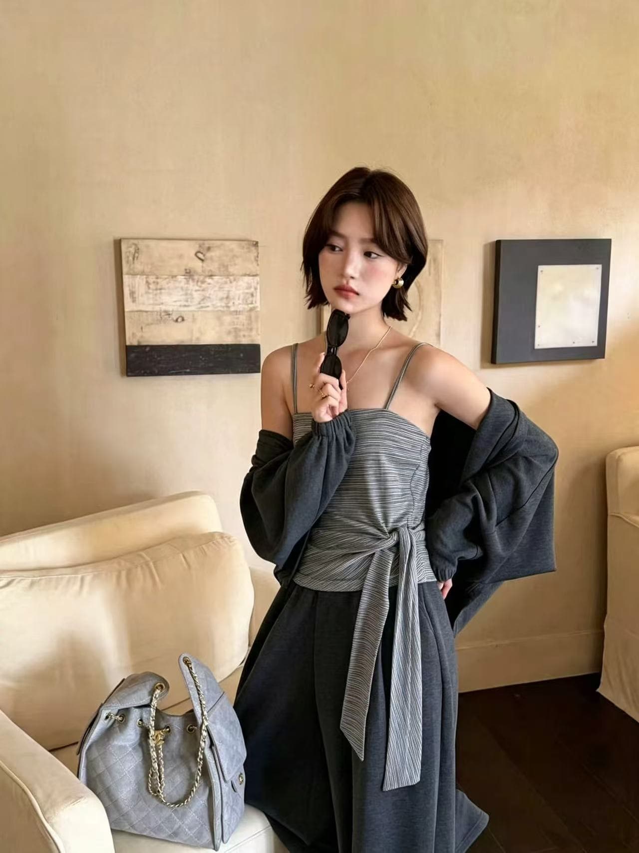 새로운 한국 스타일 패션 스트랩 스트라이프 슬립 허리밴드 와이드 레그 팬츠 배트윙 소매 오픈 가디건 3종 세트 상세 이미지 2