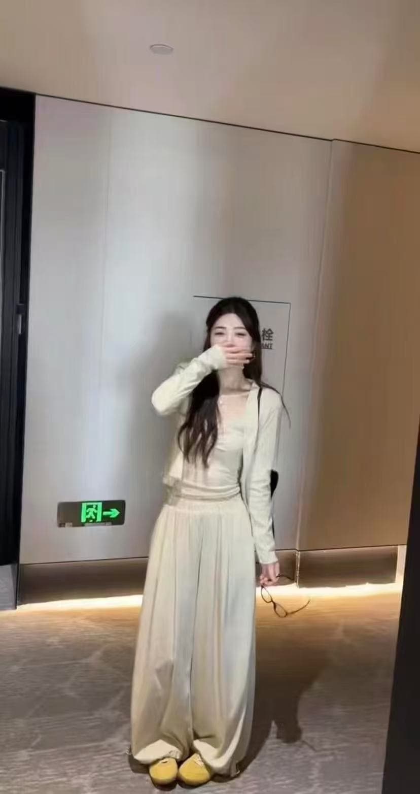 새로운 한국 스타일 패션 달콤한 핫걸 캐미솔 긴팔 오픈 가디건 허리밴드 와이드 레그 팬츠 3종 세트 이미지 2