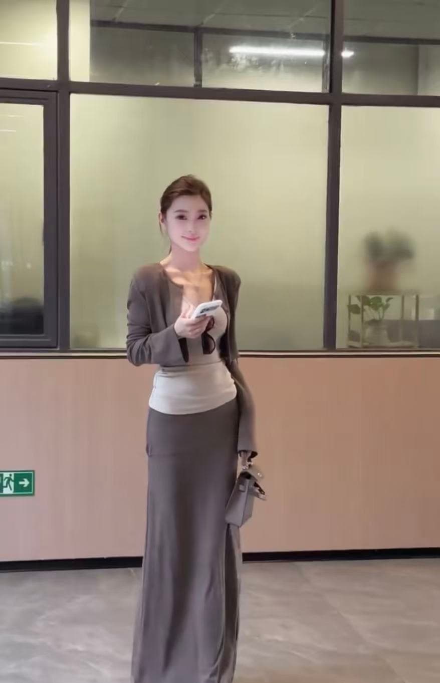 새로운 세련된 레트로 긴팔 오픈 가디건 캐미솔 허리밴드 타이트 스커트 반신 스커트 3종 세트 상세 이미지 4
