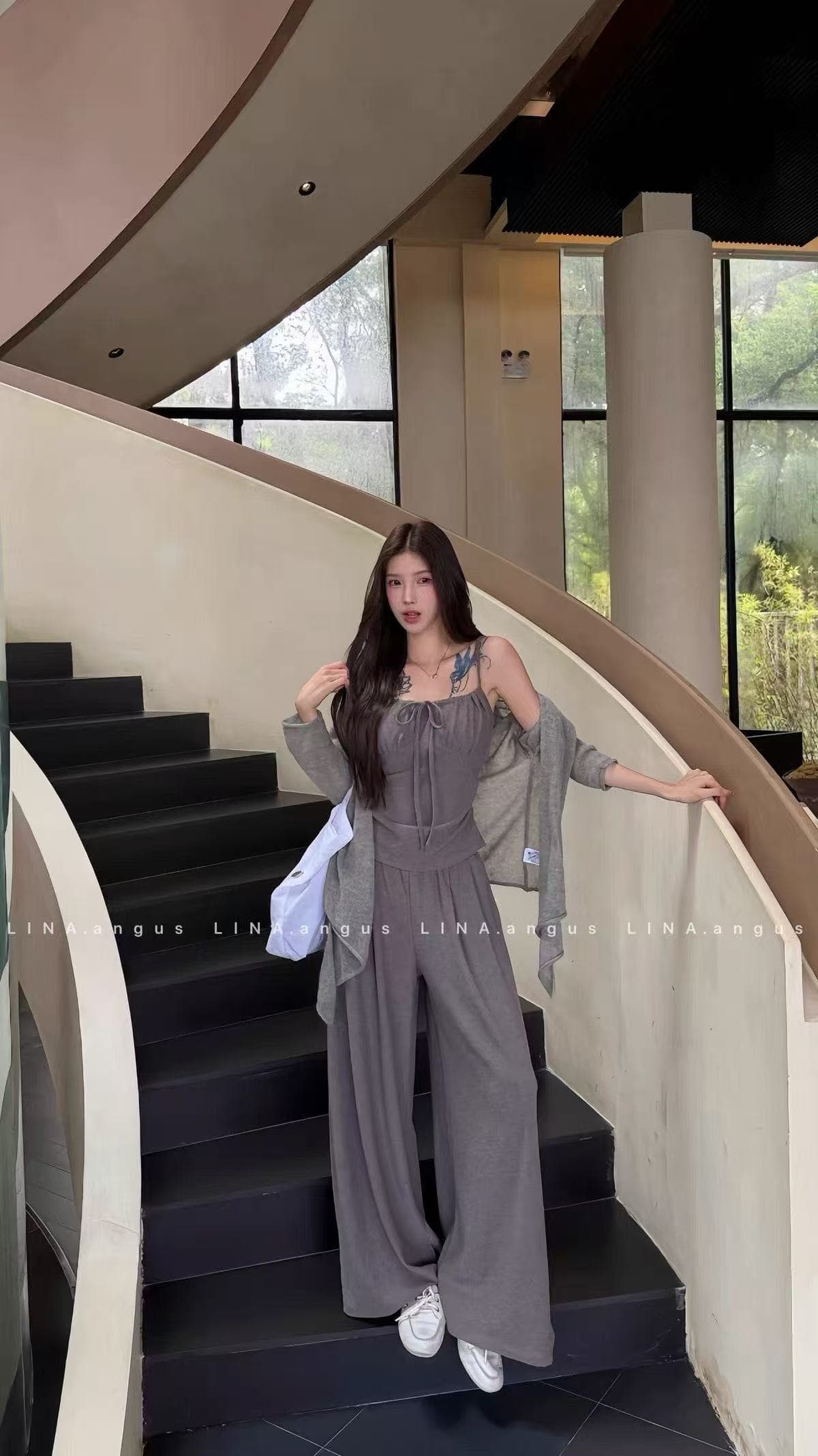 새로운 패션 슬림해 보이는 미니멀리즘 품격 불규칙 오픈 가디건 슬립 허리밴드 캐주얼 바지 3종 세트 이미지 3