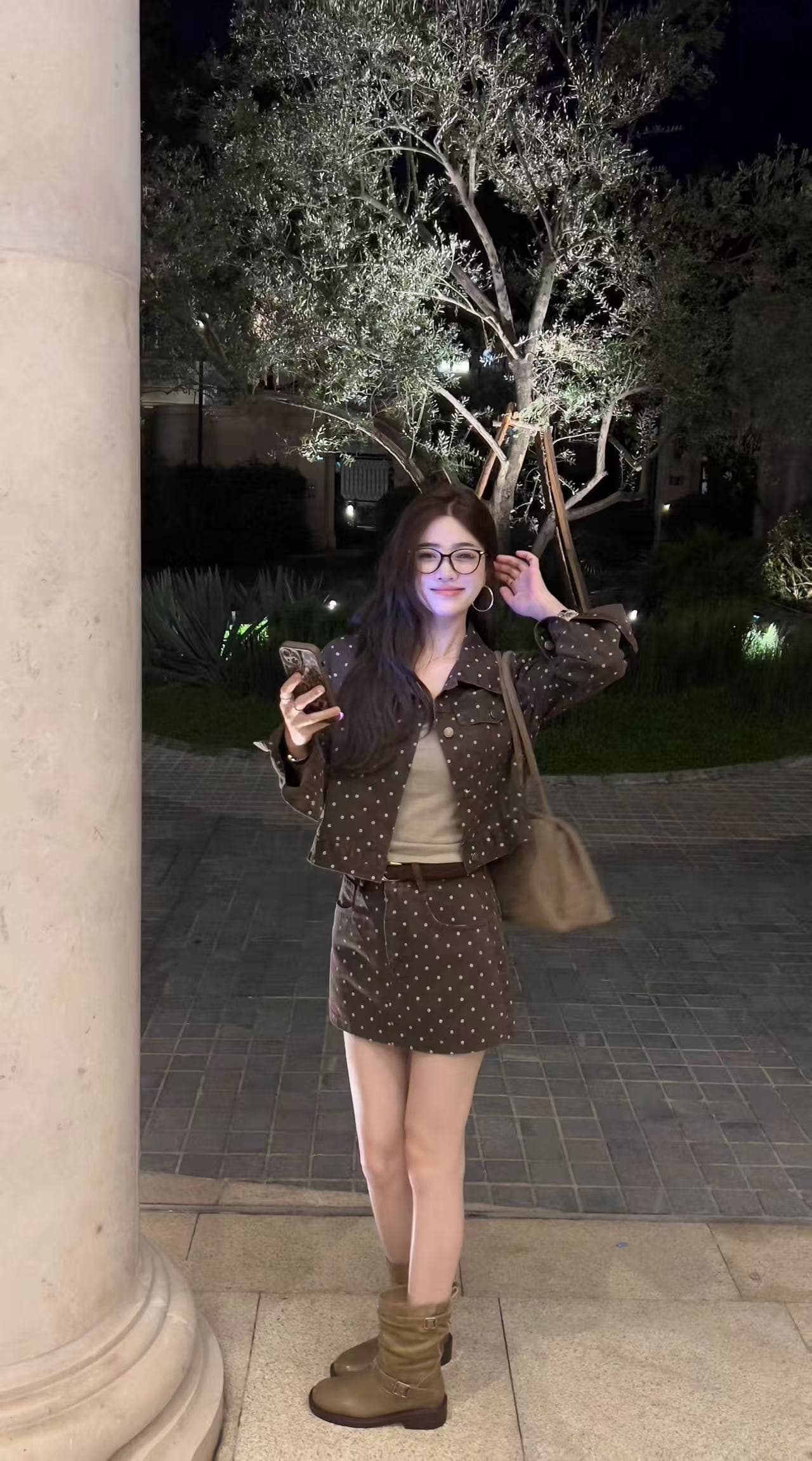 새로운 패션 디자인 센스 품격 도트 무늬 데님 재킷 하이웨이스트 슬림해 보이는 미니 스커트 벨트 3 세트 이미지 4