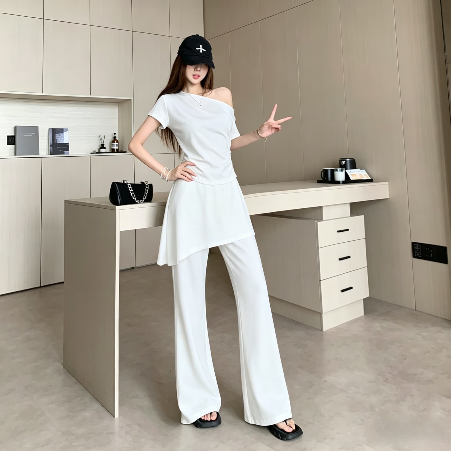 디자인 센스 비스듬한 어깨 반팔 맨위 방귀 커튼 부츠컷 바지 투피스 세트 고급 센스 패션 품격 다용도 세트 상세 이미지 1