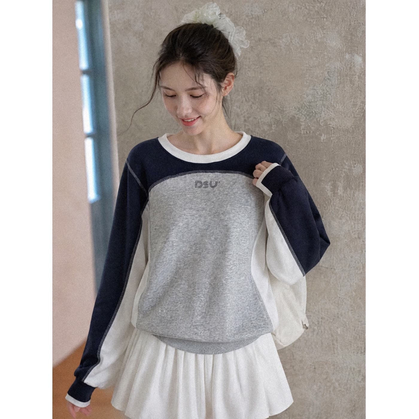 실사 재고 있음 가을 신제품 배색 패치워크 캐주얼 루즈핏 라운드 넥 후드티 여성 아메리칸 레트로 털 서클 순면 이미지 3