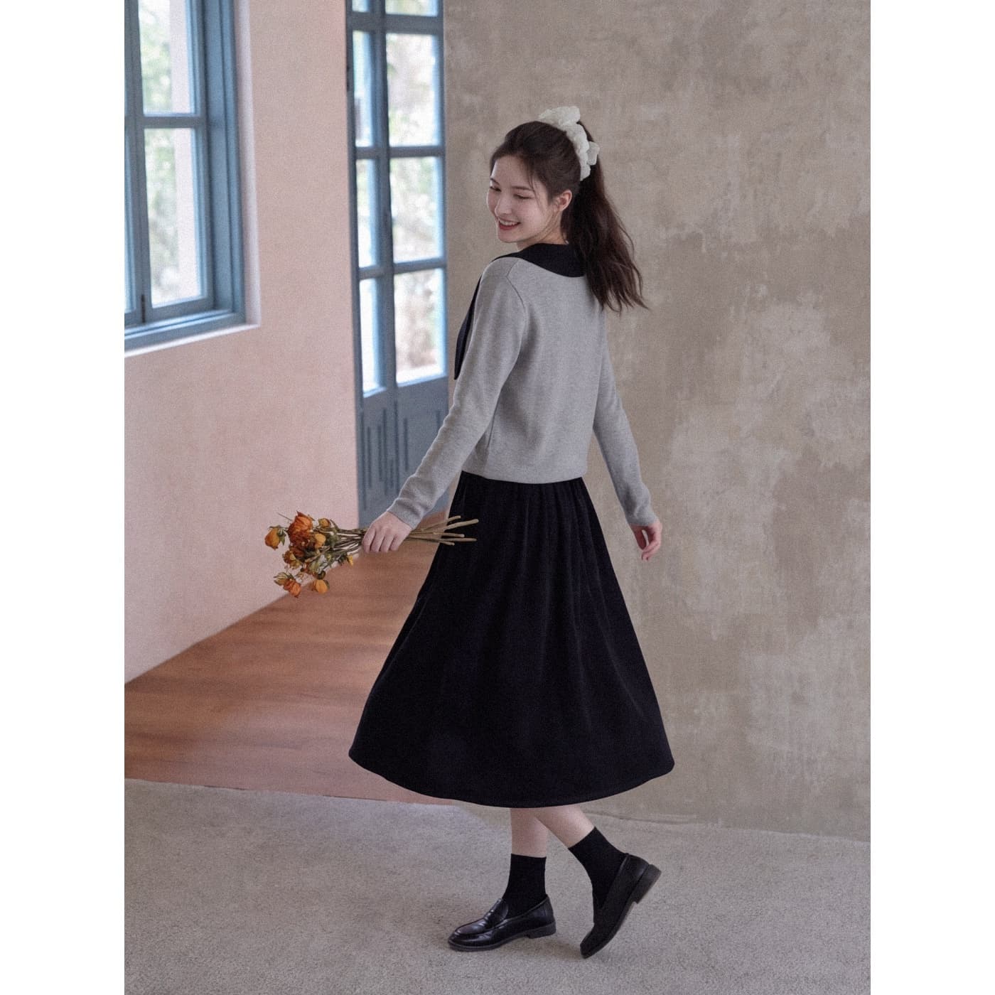 실사 재고 있음 이른 가을 프랑스식 chic 폴로 칼라 레이스업 배색 싱글 줄 버튼 자이언트 잘 생긴 니트 스웨터 스웨터 코트 이미지 3