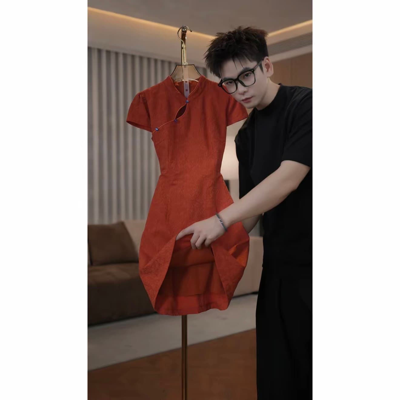티 니켈 좋은 2737 브랜드 여성 여름 새로운 디스플레이 슬림 세트 품격 반팔 드레스 이미지 4