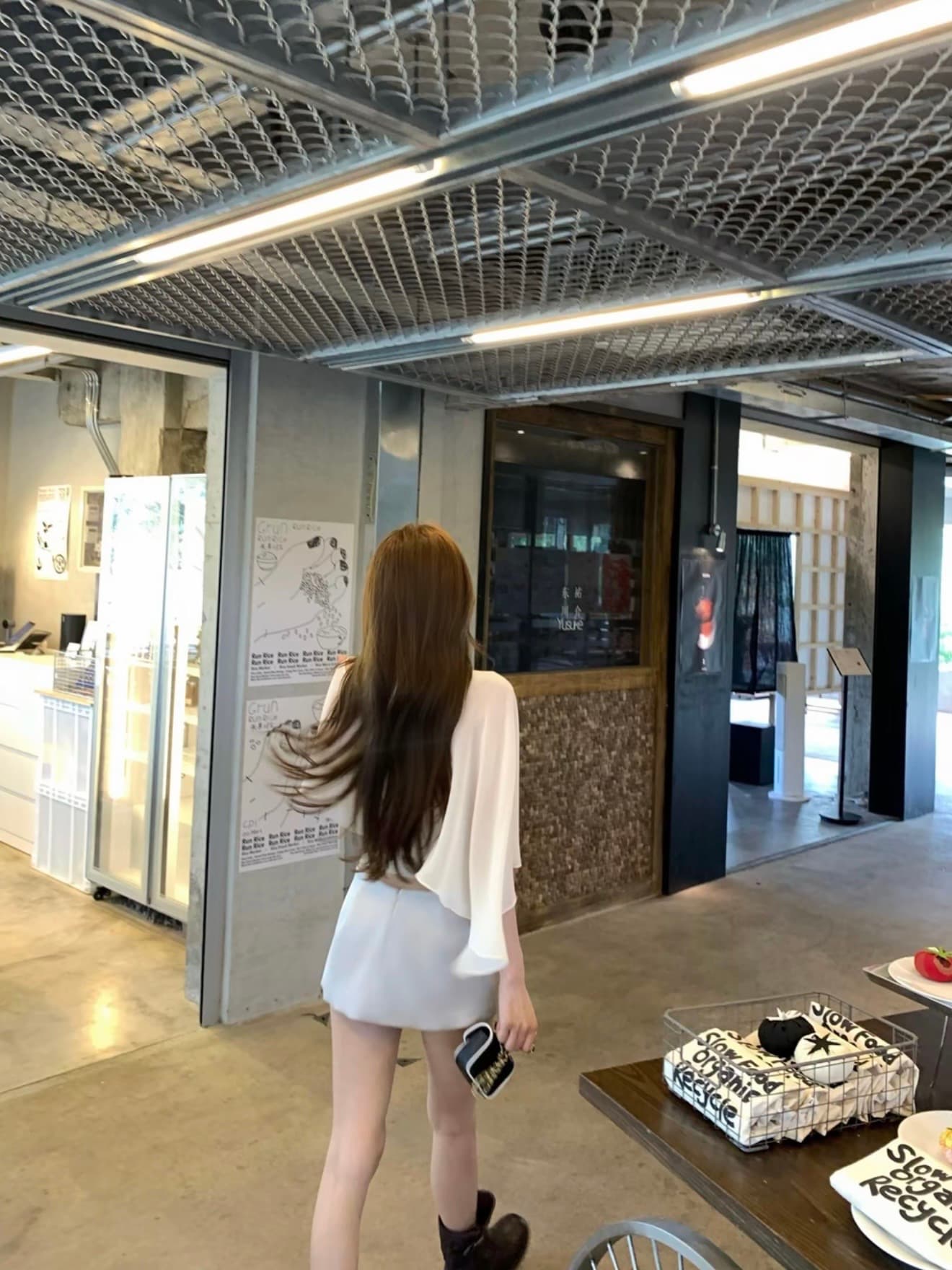 여덟 표지 pinky piggy 남자 루오 향기로운 분위기 여름 분위기 센스 튜브탑 망토 숄 아세트산 반 스커트 세트 상세 이미지 2